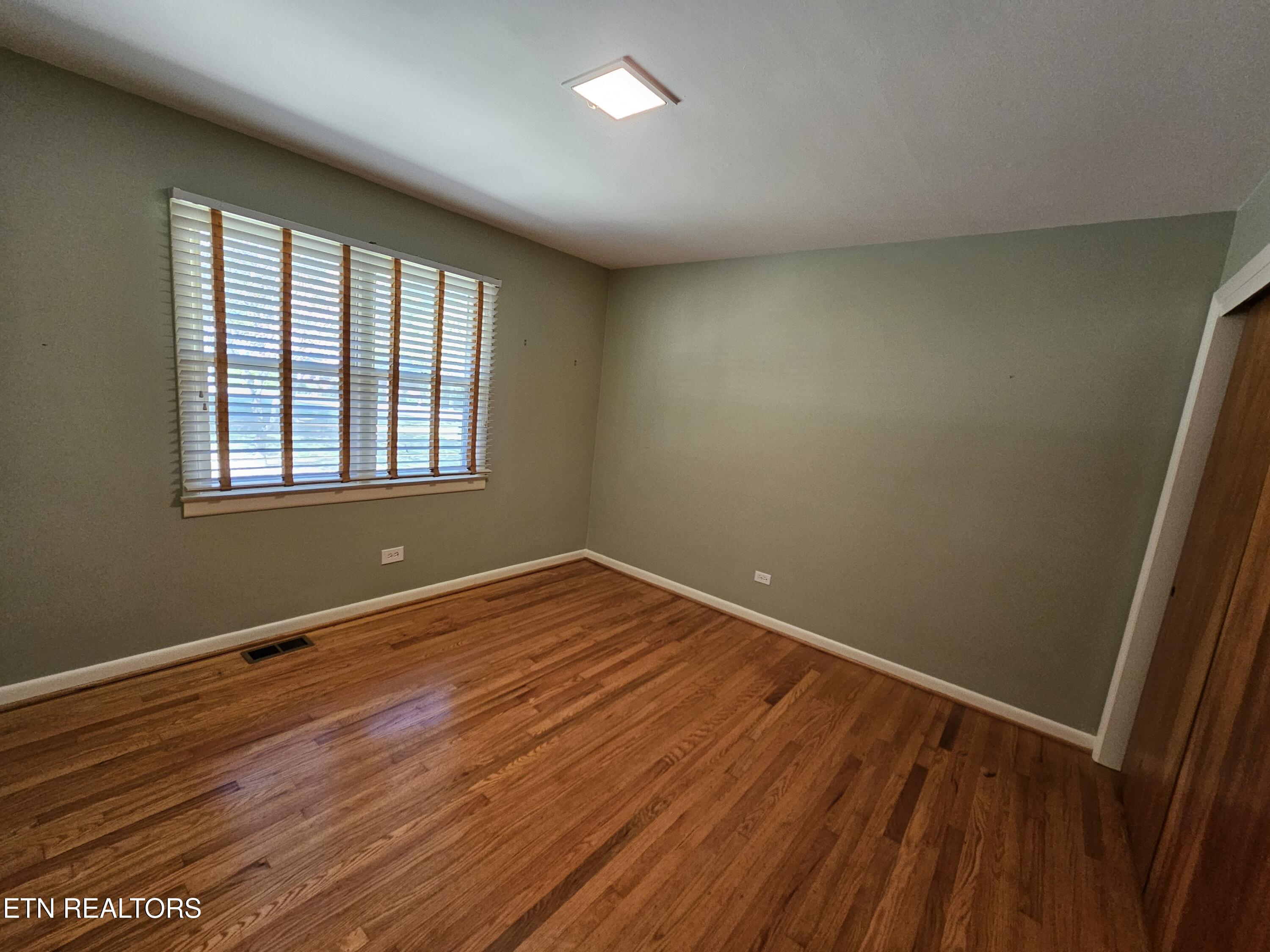 899 W Outer Drive Oak Ridge TN 37830