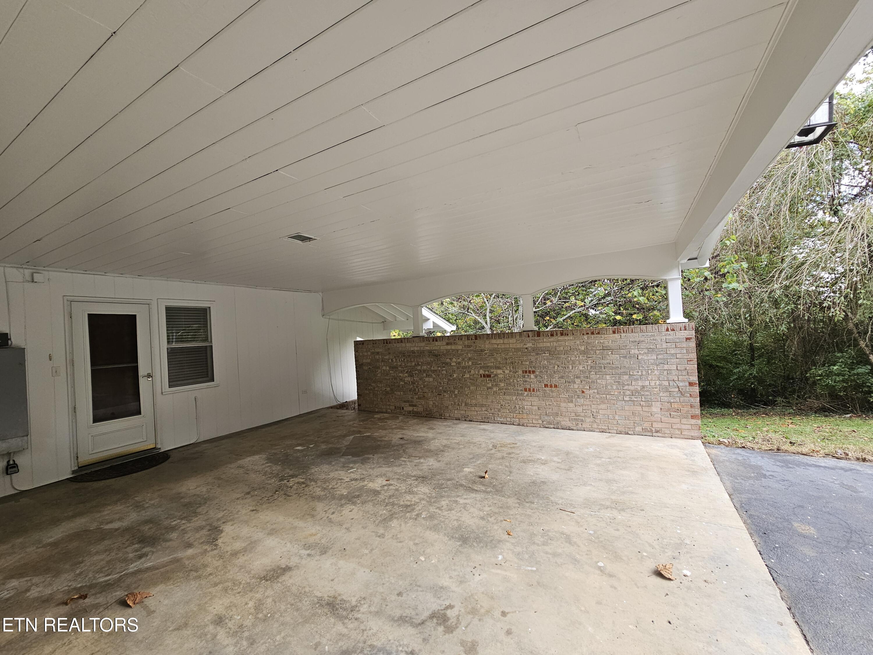 899 W Outer Drive Oak Ridge TN 37830