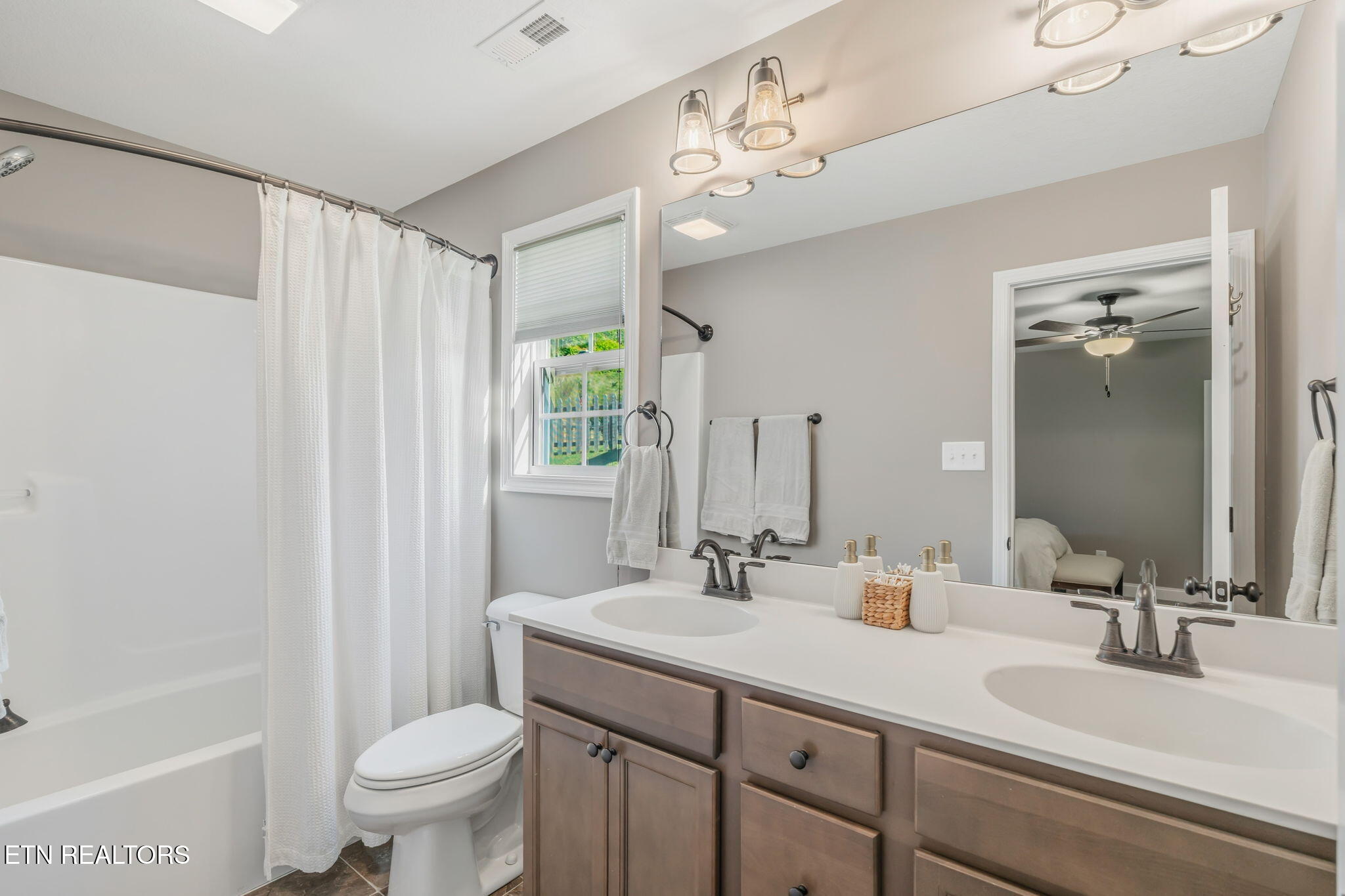5519 Berkley Landing Lane Knoxville TN 37918
