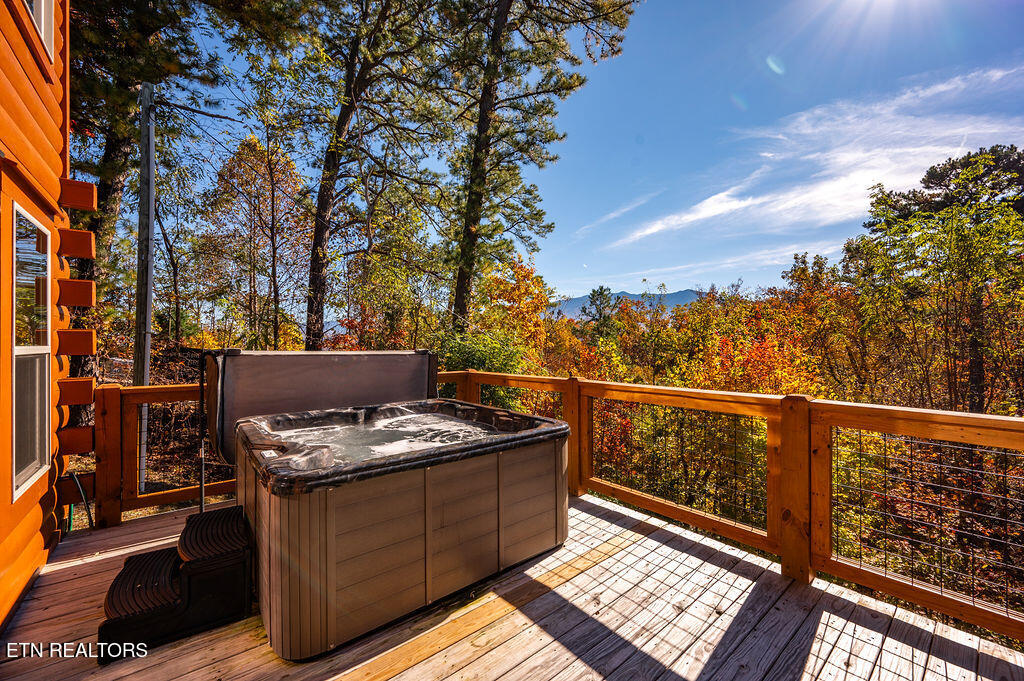 1032 Twin Oaks Road Gatlinburg TN 37738