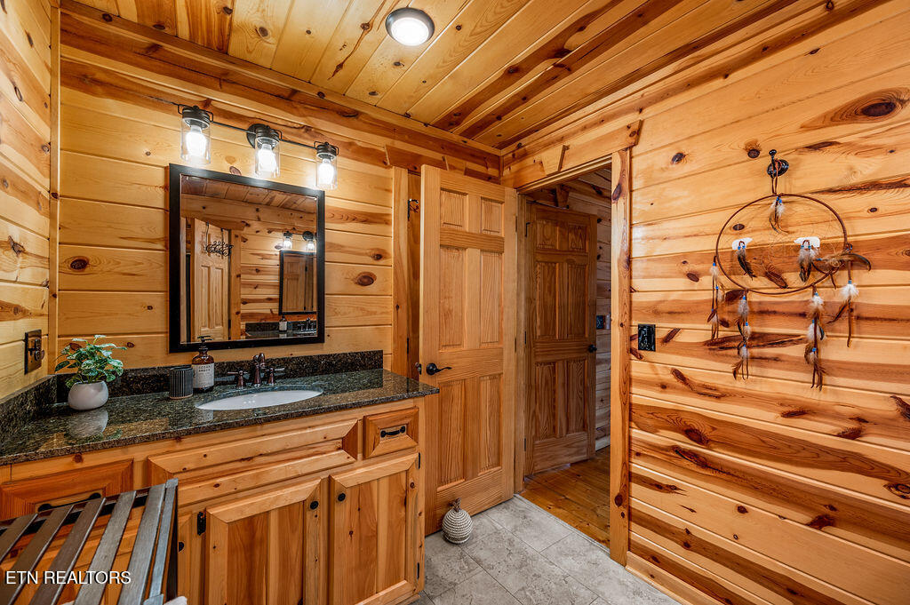 1032 Twin Oaks Road Gatlinburg TN 37738
