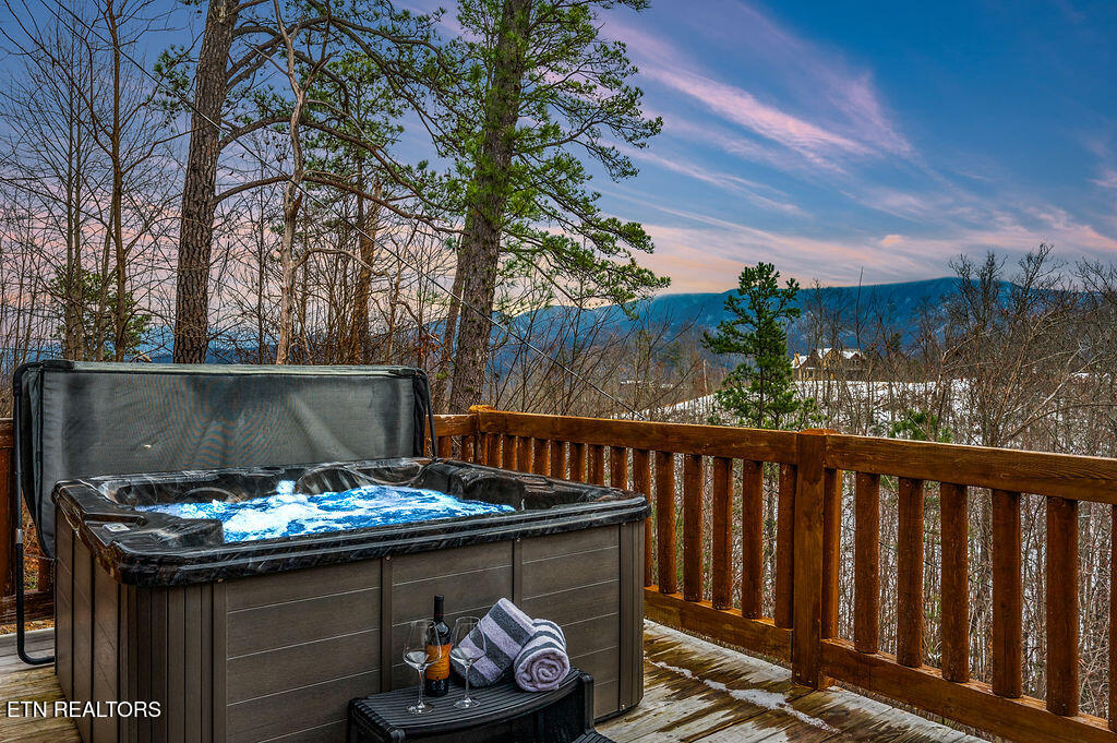 1032 Twin Oaks Road Gatlinburg TN 37738