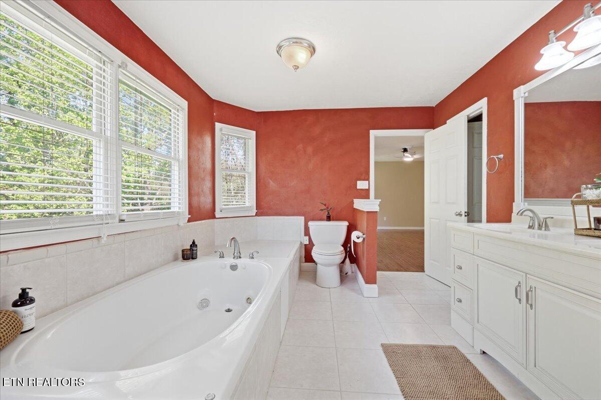 190 Country Walk Drive Powell TN 37849