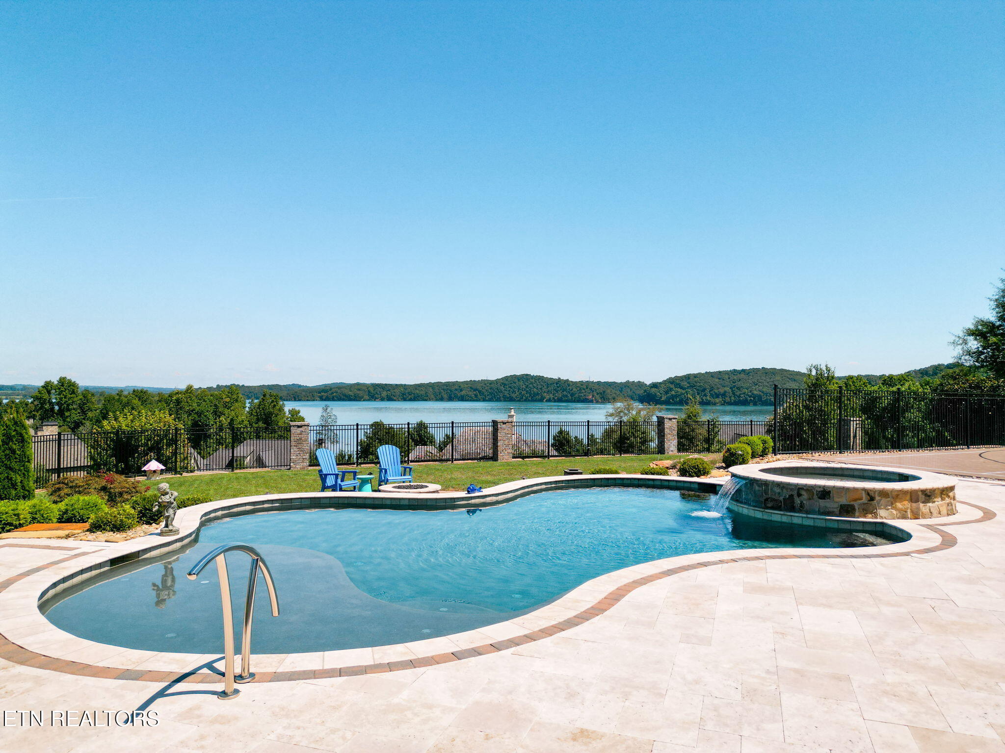 497 Southern Way Lenoir City TN 37772