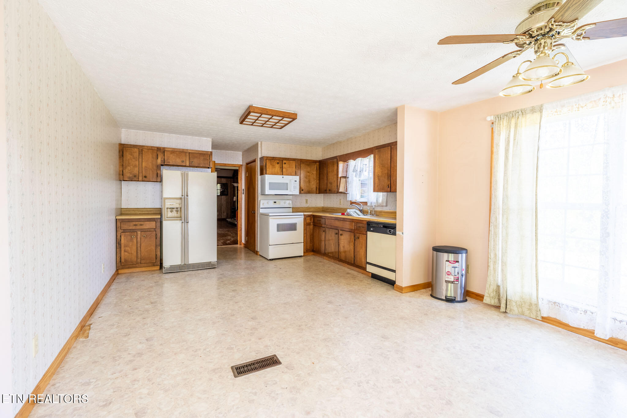 1343 Mountain View Road Rockwood TN 37854