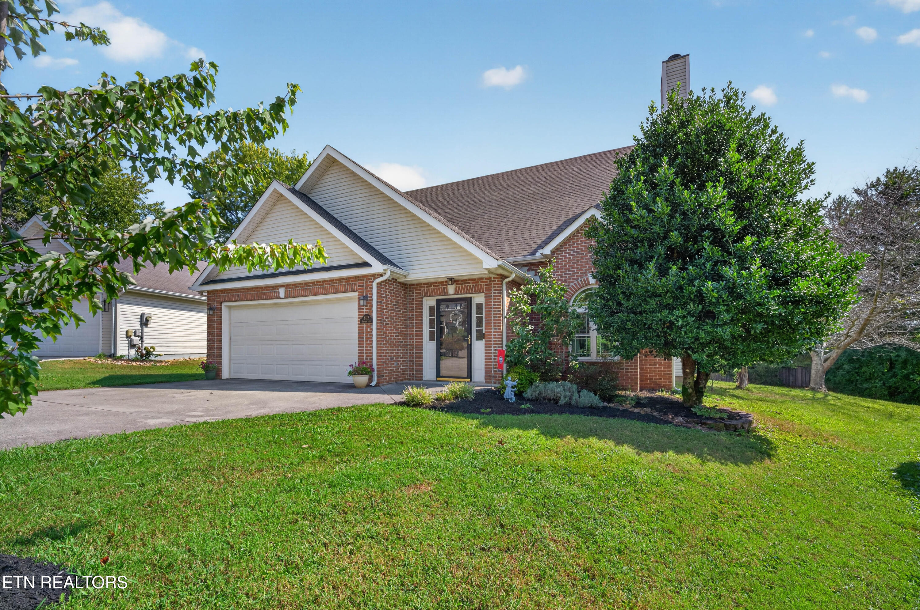 8112 Legacy Lane Knoxville TN 37919