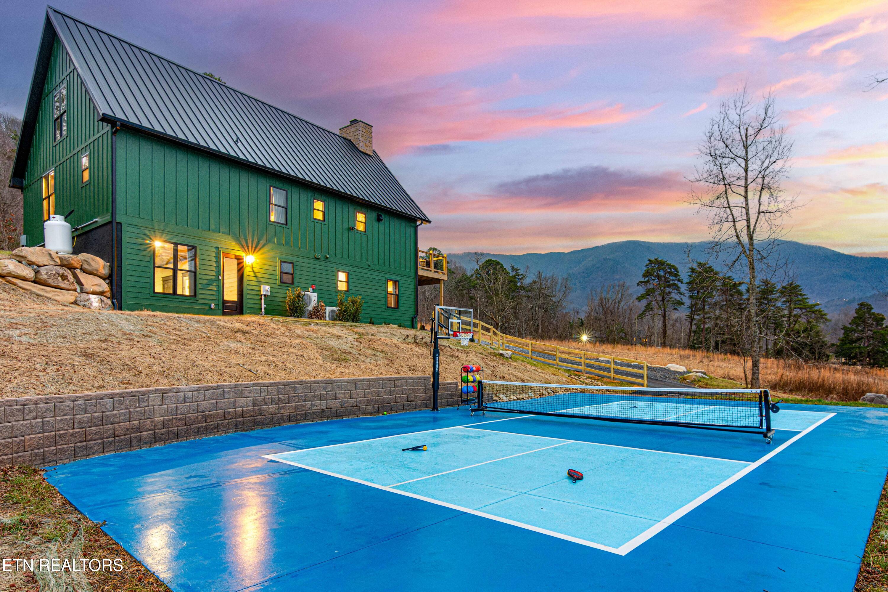 2773 Clabo Road Sevierville TN 37862