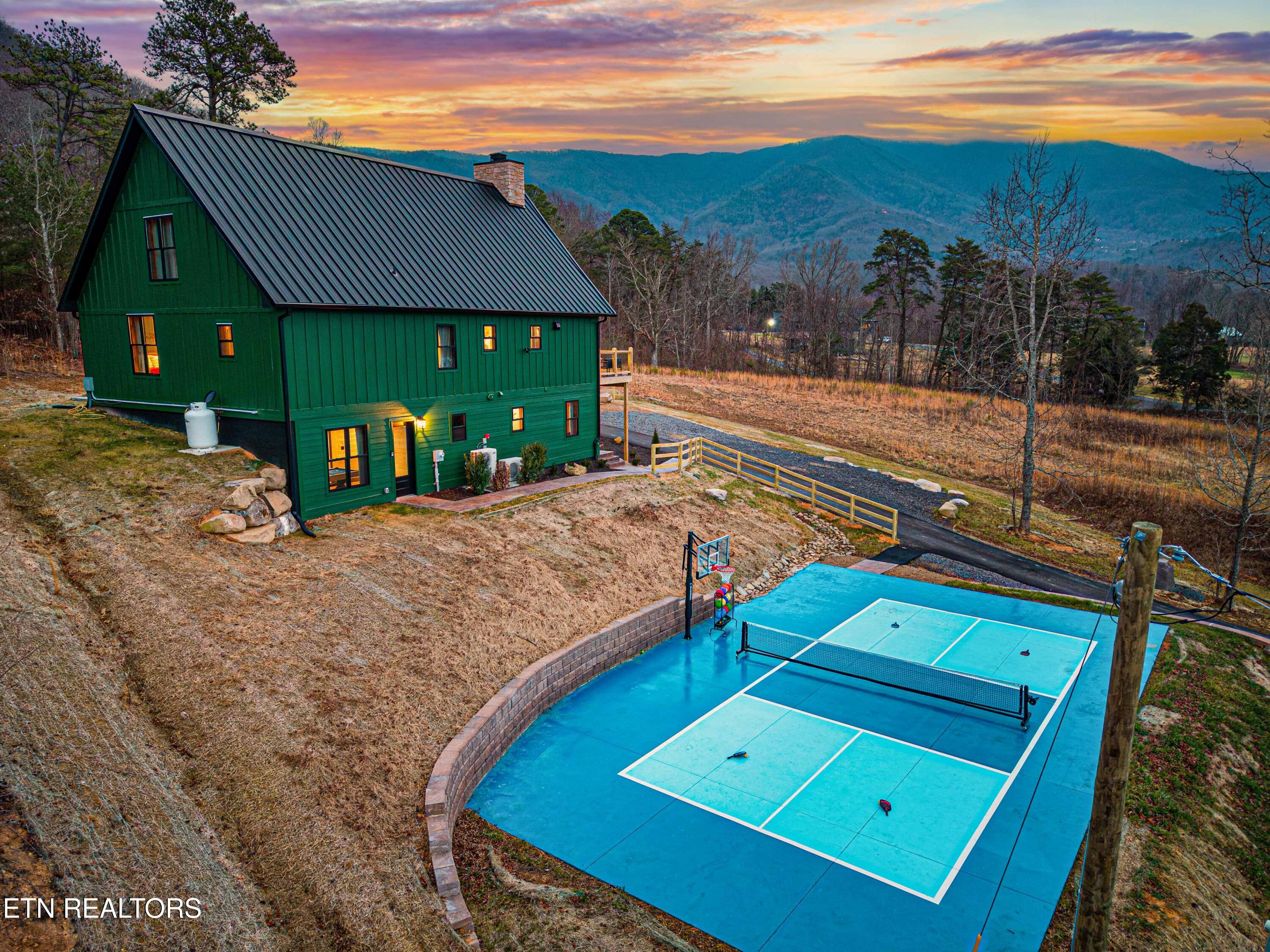 2773 Clabo Road Sevierville TN 37862