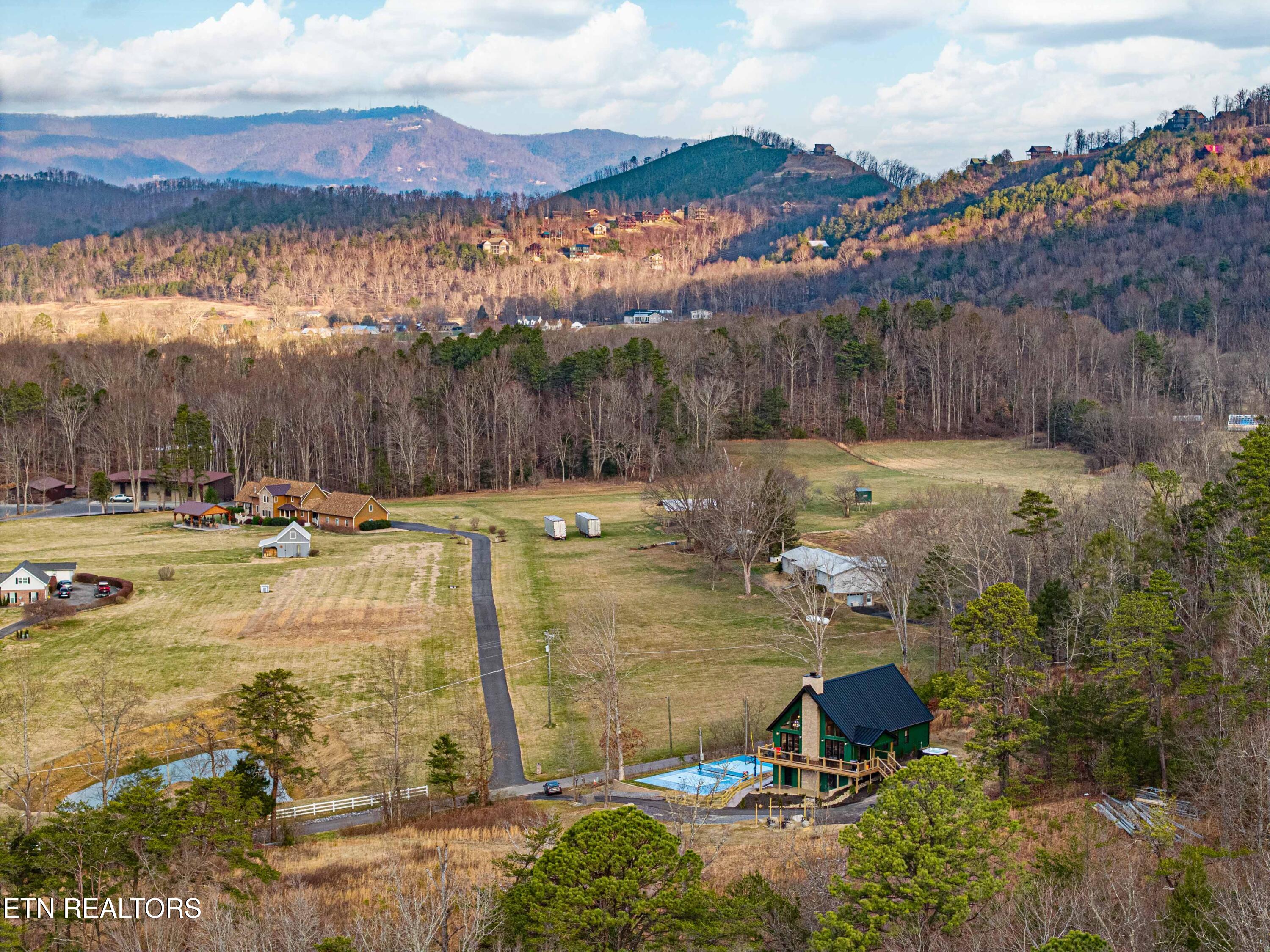 2773 Clabo Road Sevierville TN 37862