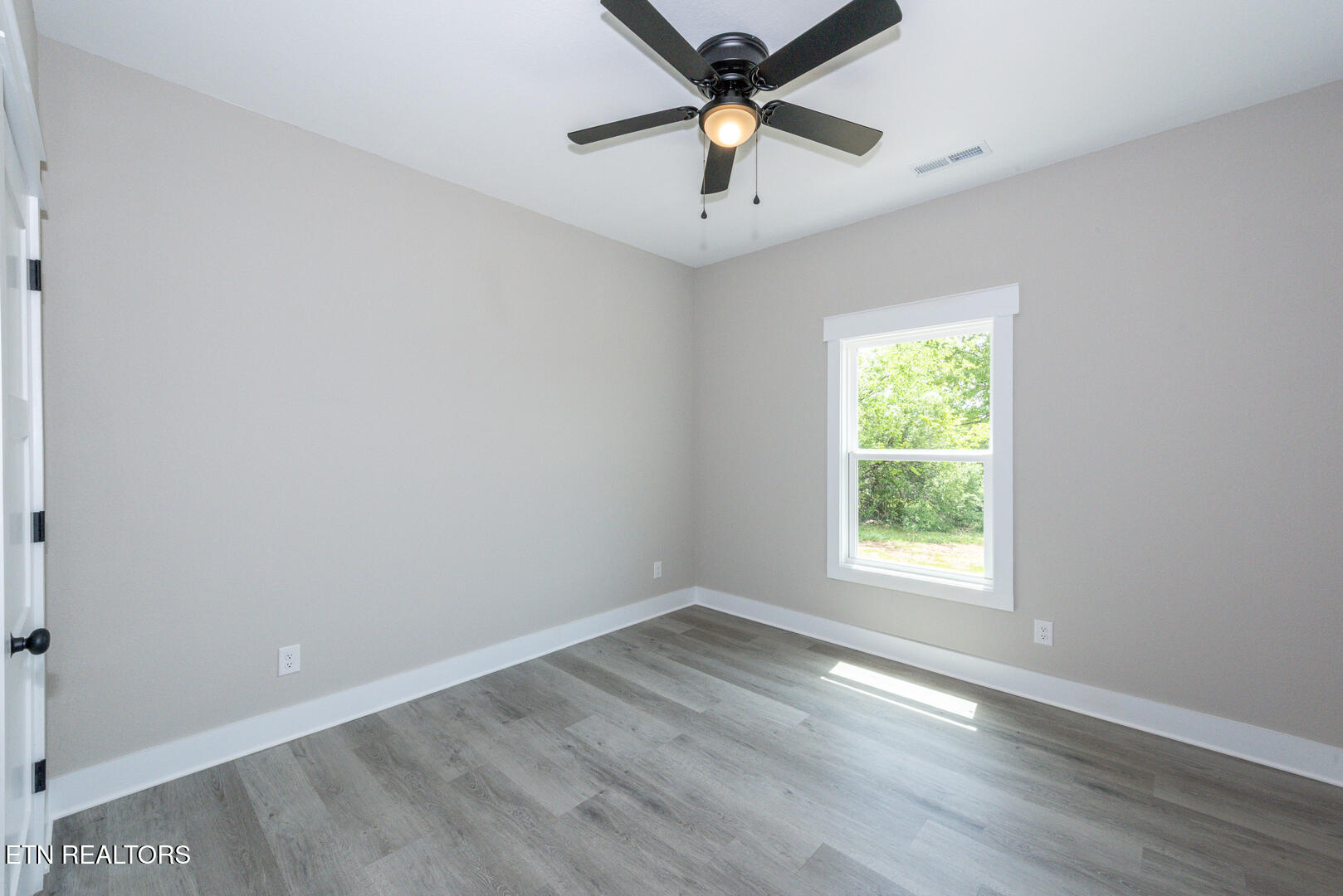 140 Oak Grove Road Madisonville TN 37354