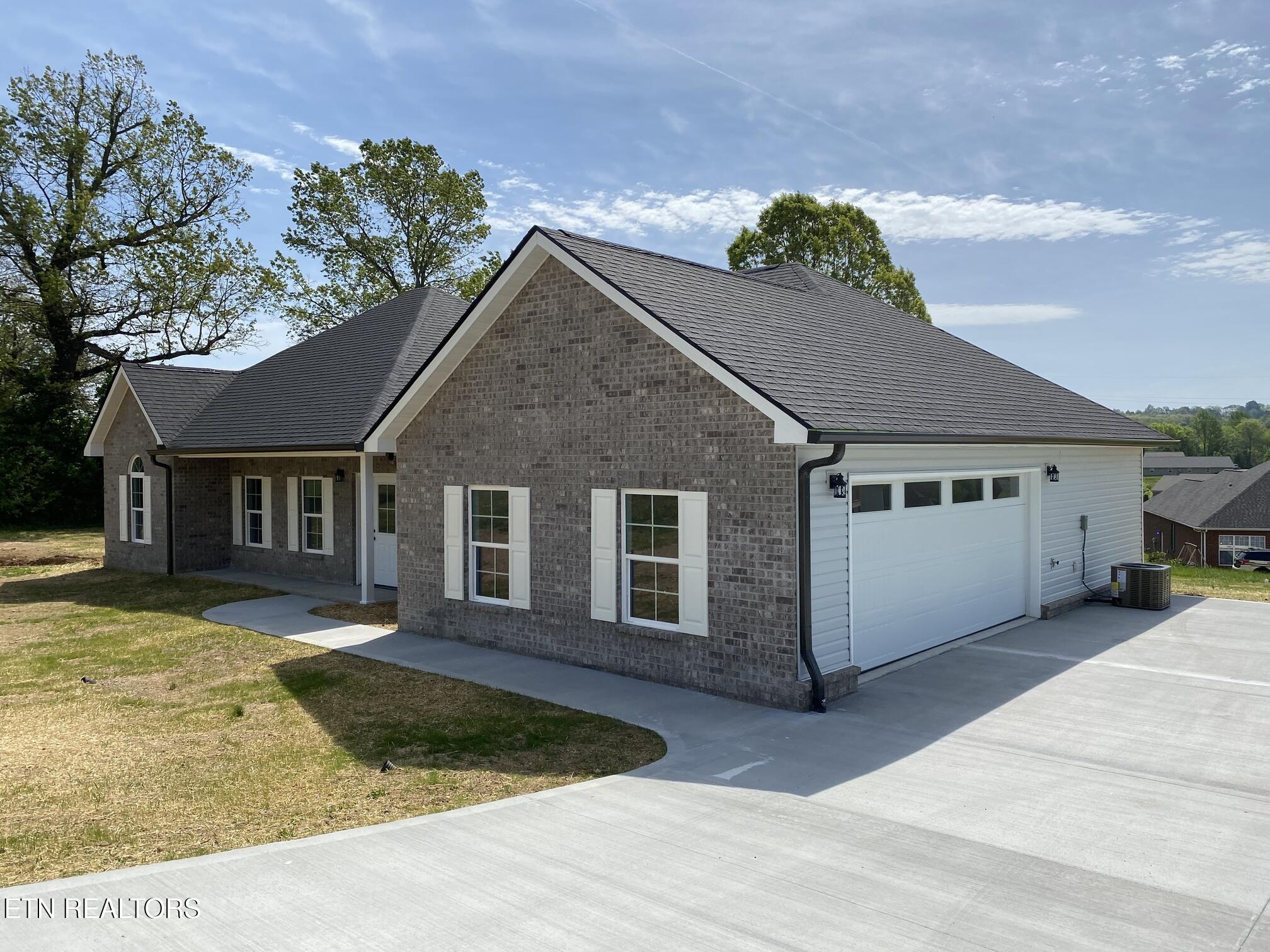 140 Oak Grove Road Madisonville TN 37354