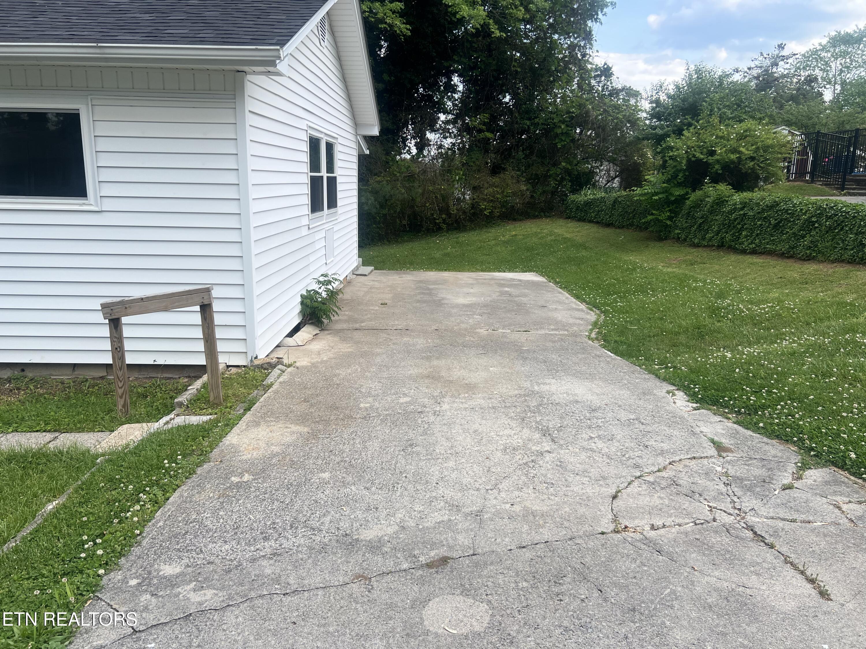 105 Porter Road Oak Ridge TN 37830
