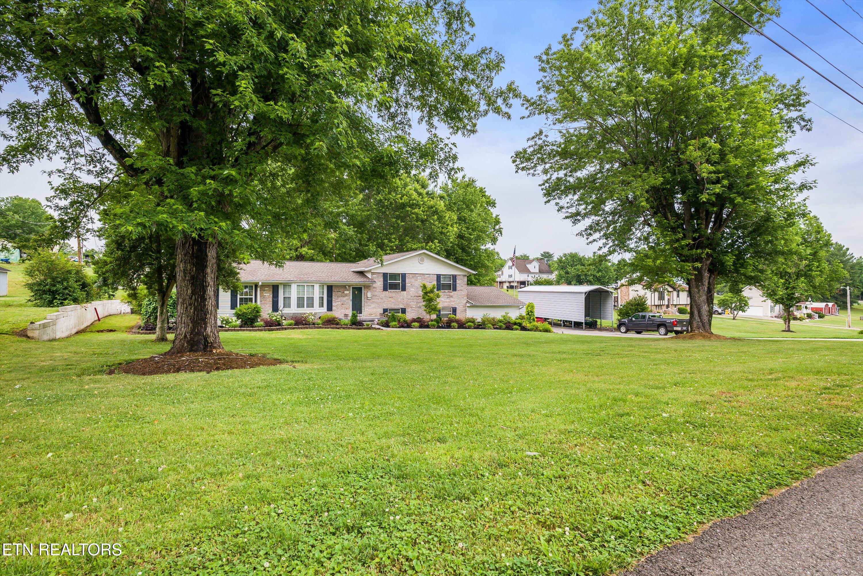 905 N East End Road Strawberry Plains TN 37871