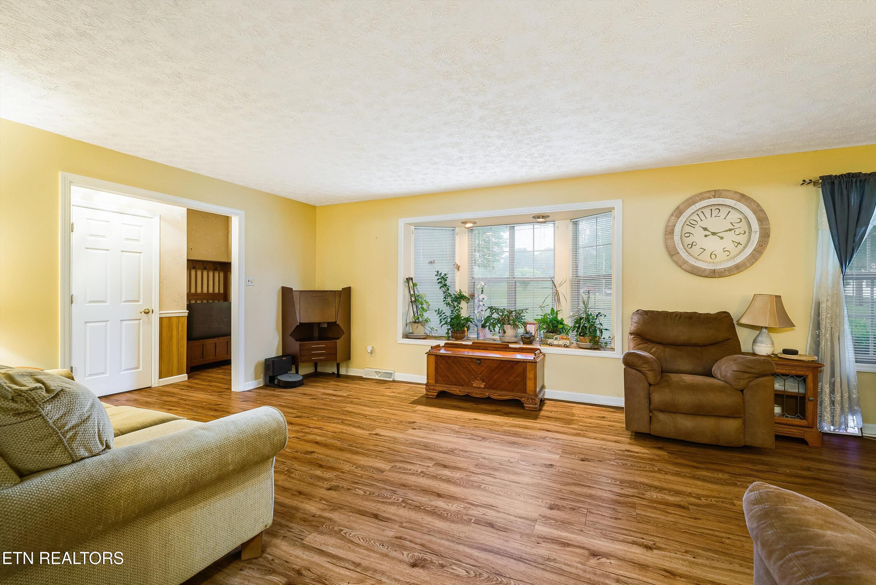 905 N East End Road Strawberry Plains TN 37871