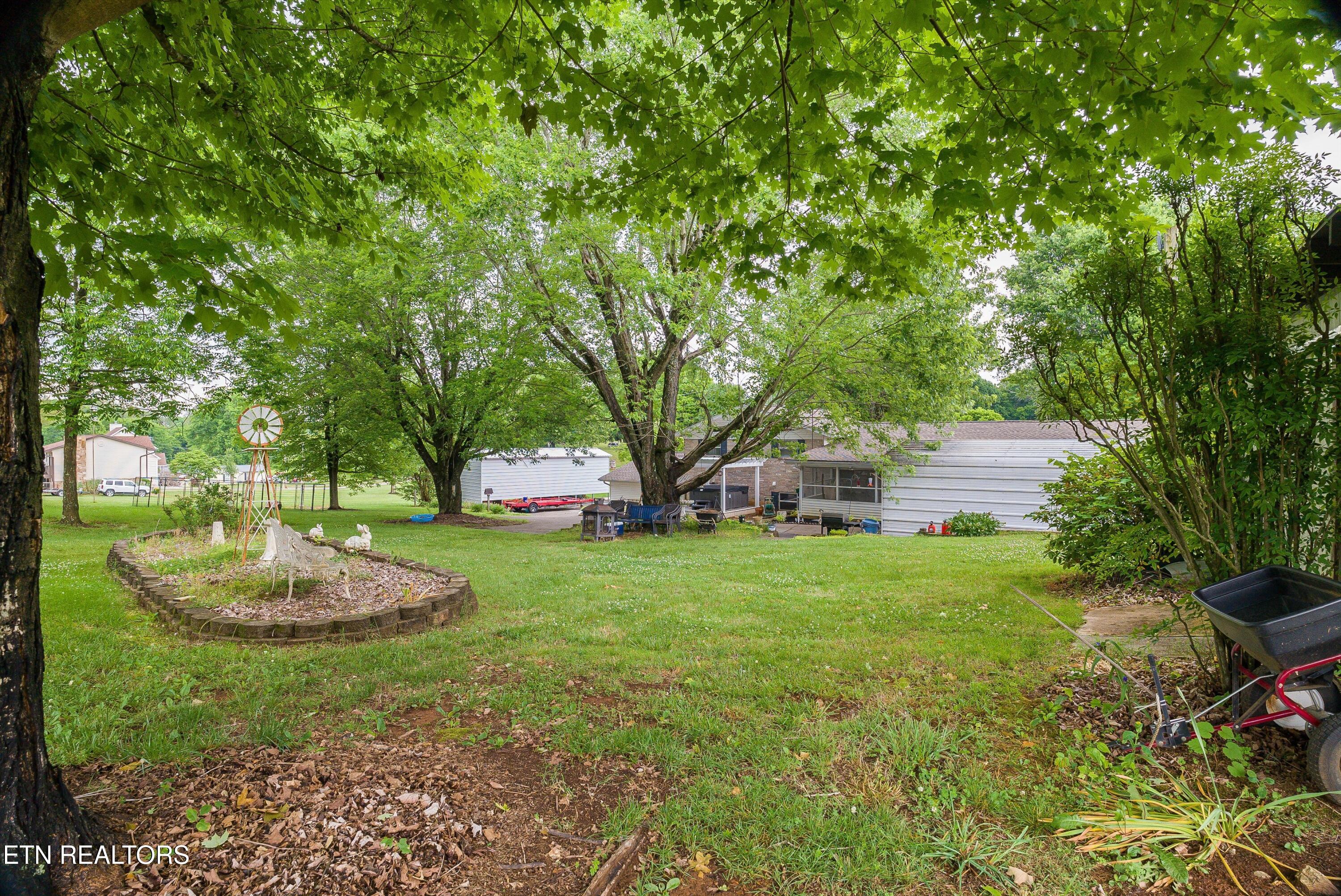 905 N East End Road Strawberry Plains TN 37871