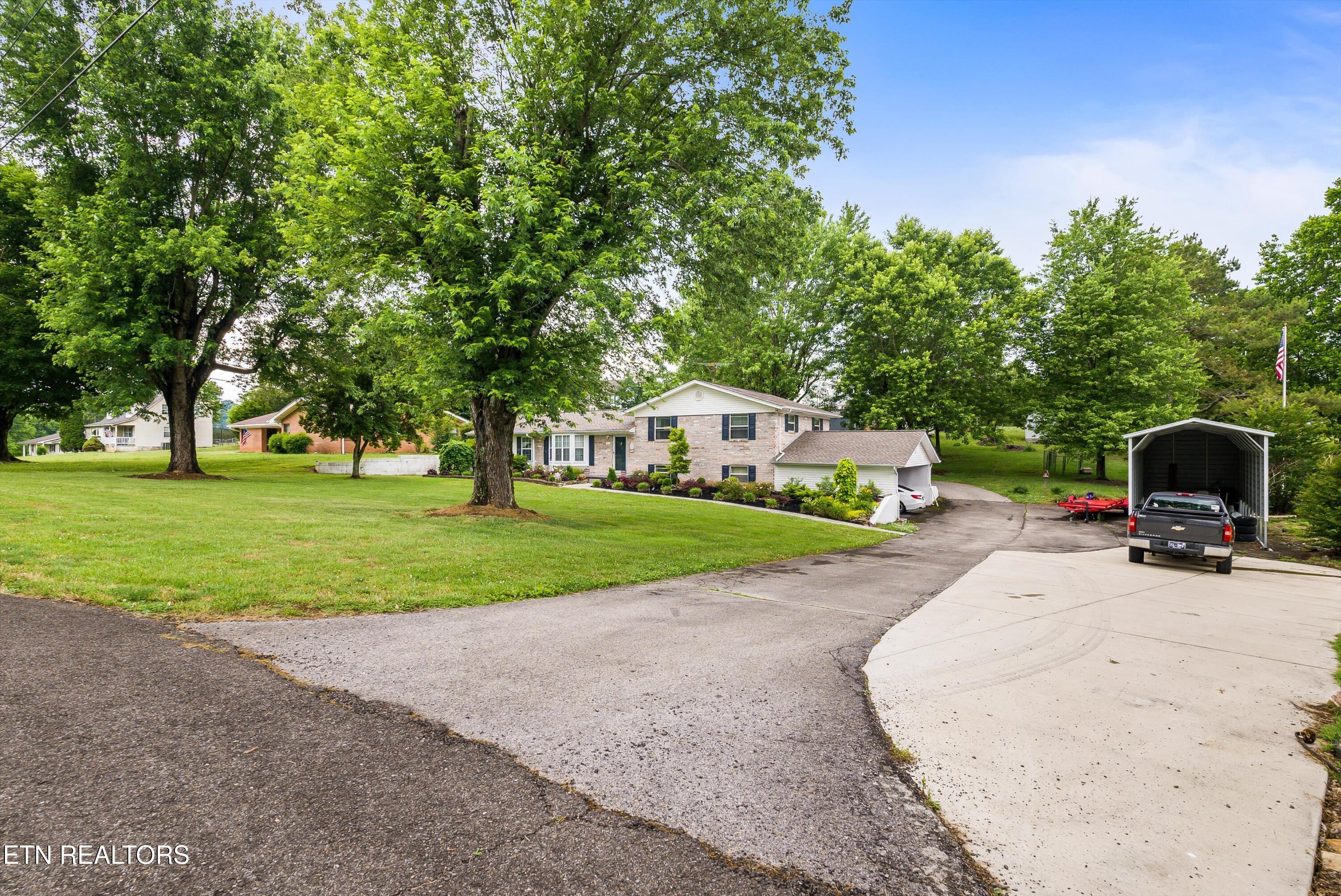 905 N East End Road Strawberry Plains TN 37871