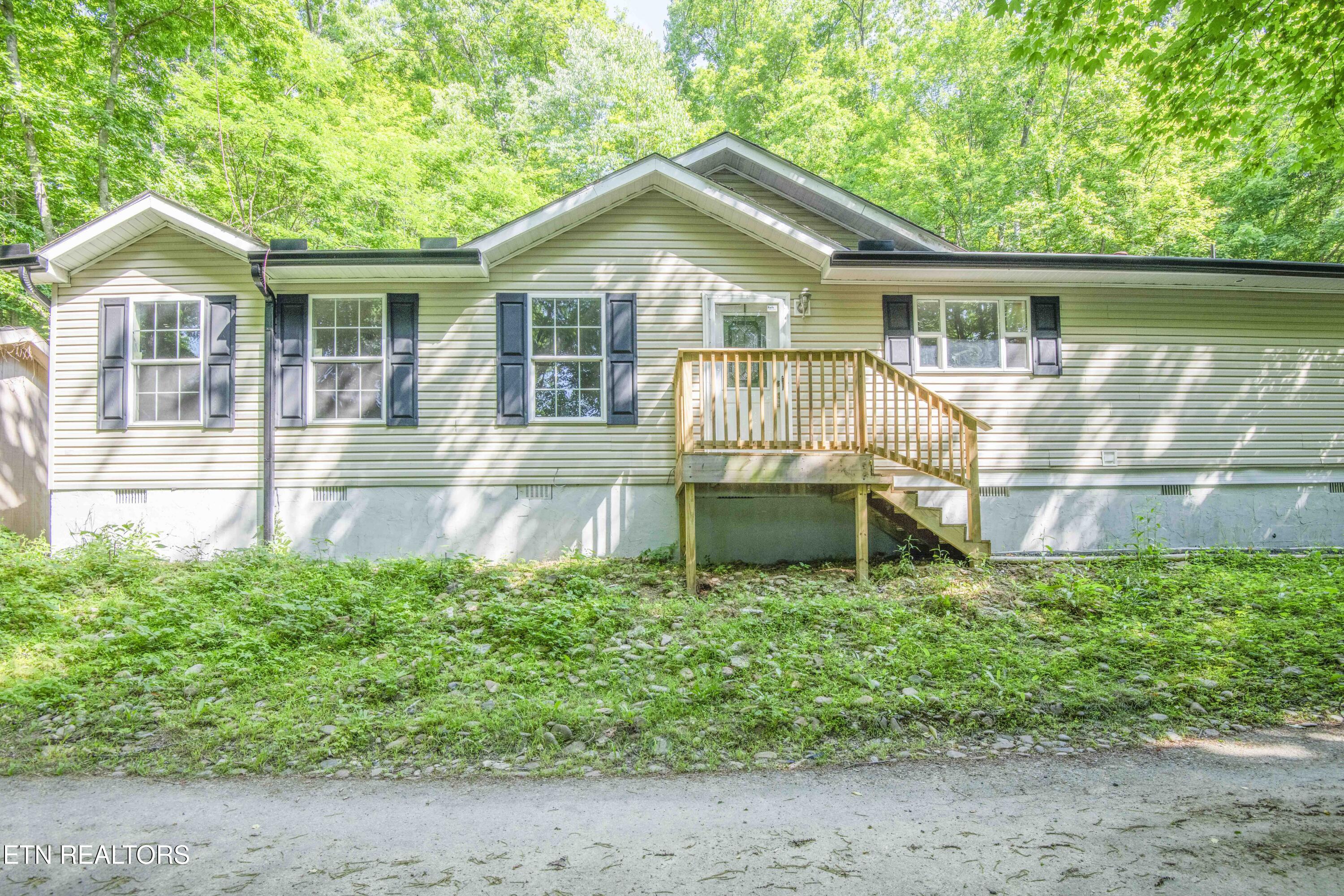 545 E Brushy Valley Drive Powell TN 37849