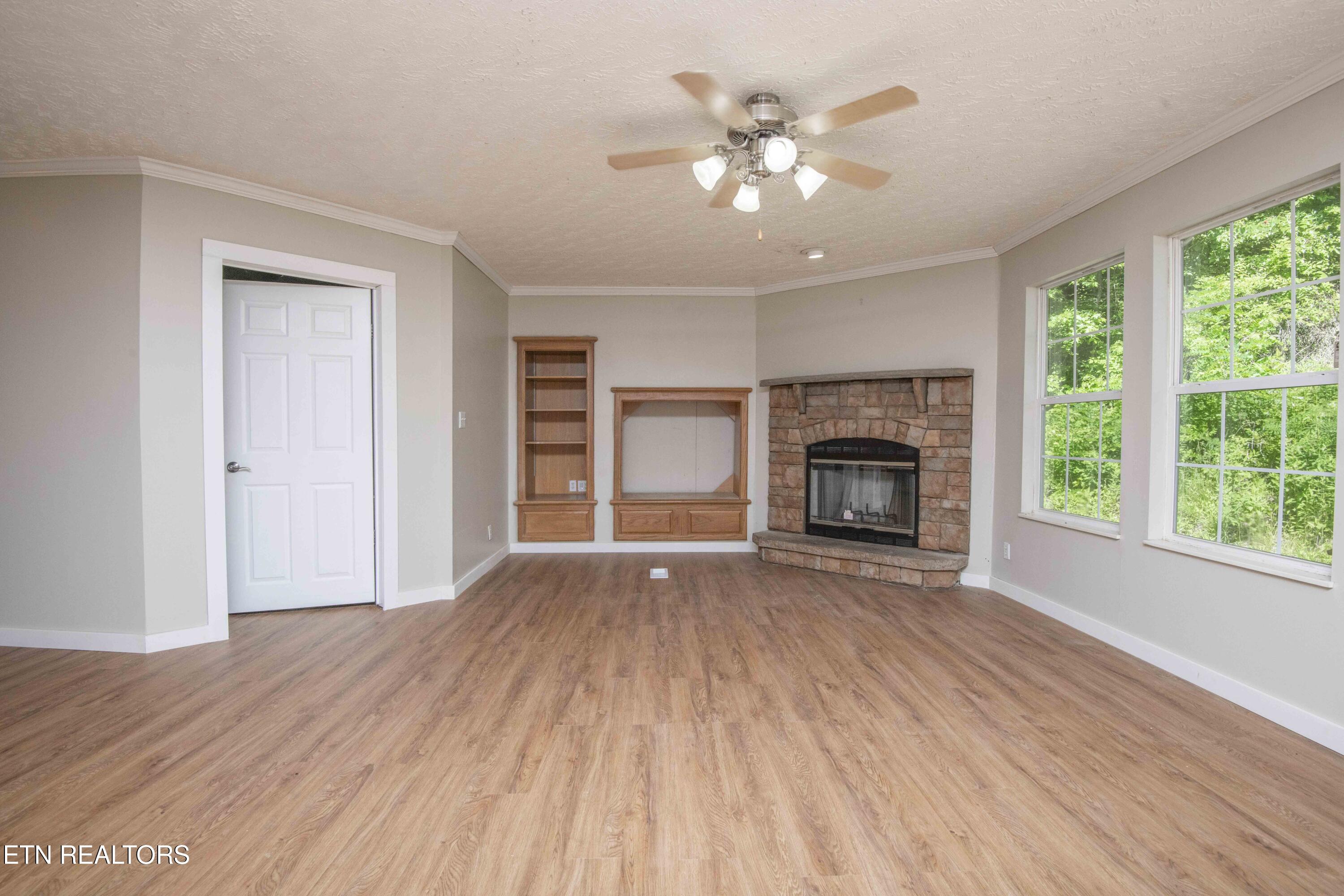 545 E Brushy Valley Drive Powell TN 37849