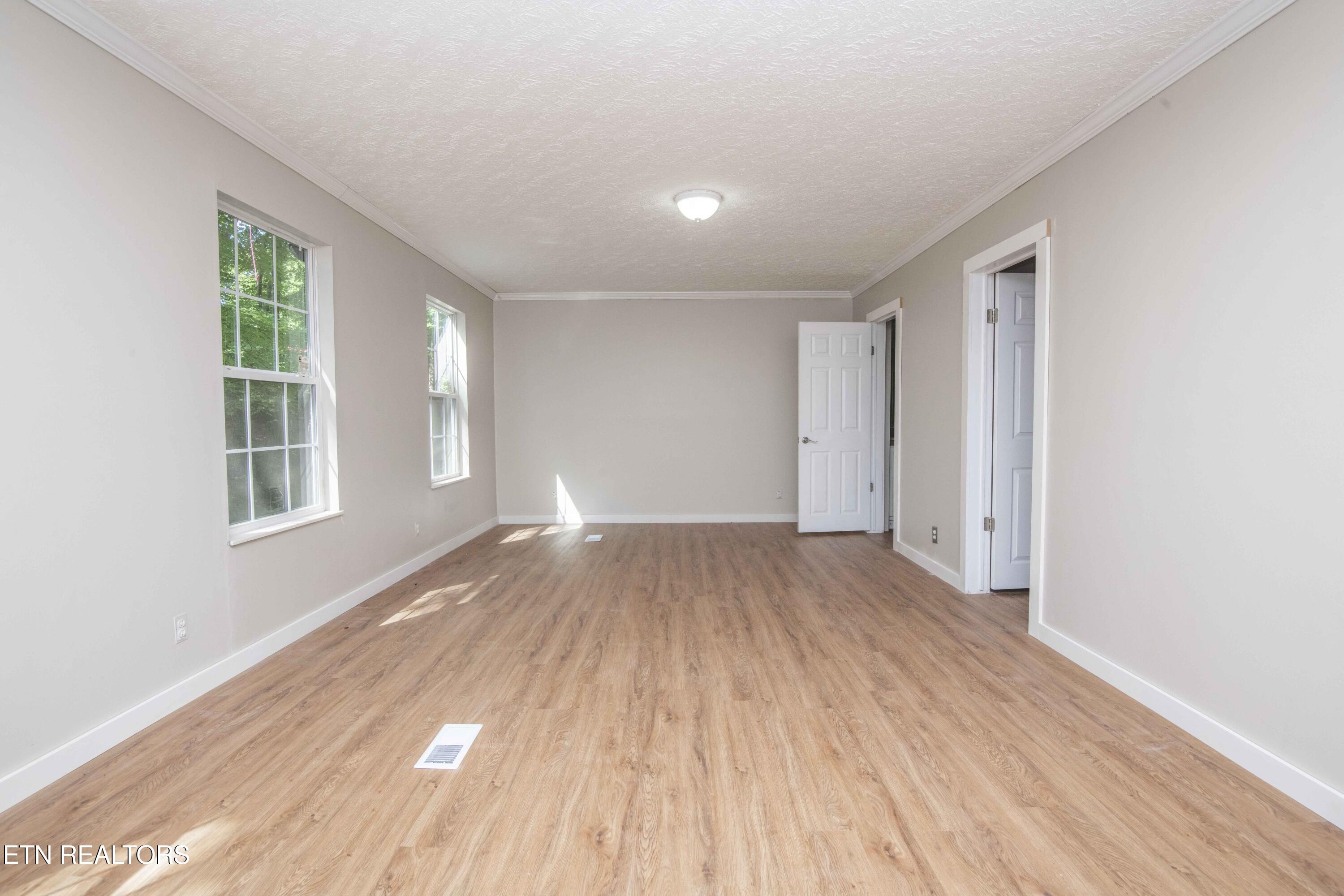 545 E Brushy Valley Drive Powell TN 37849