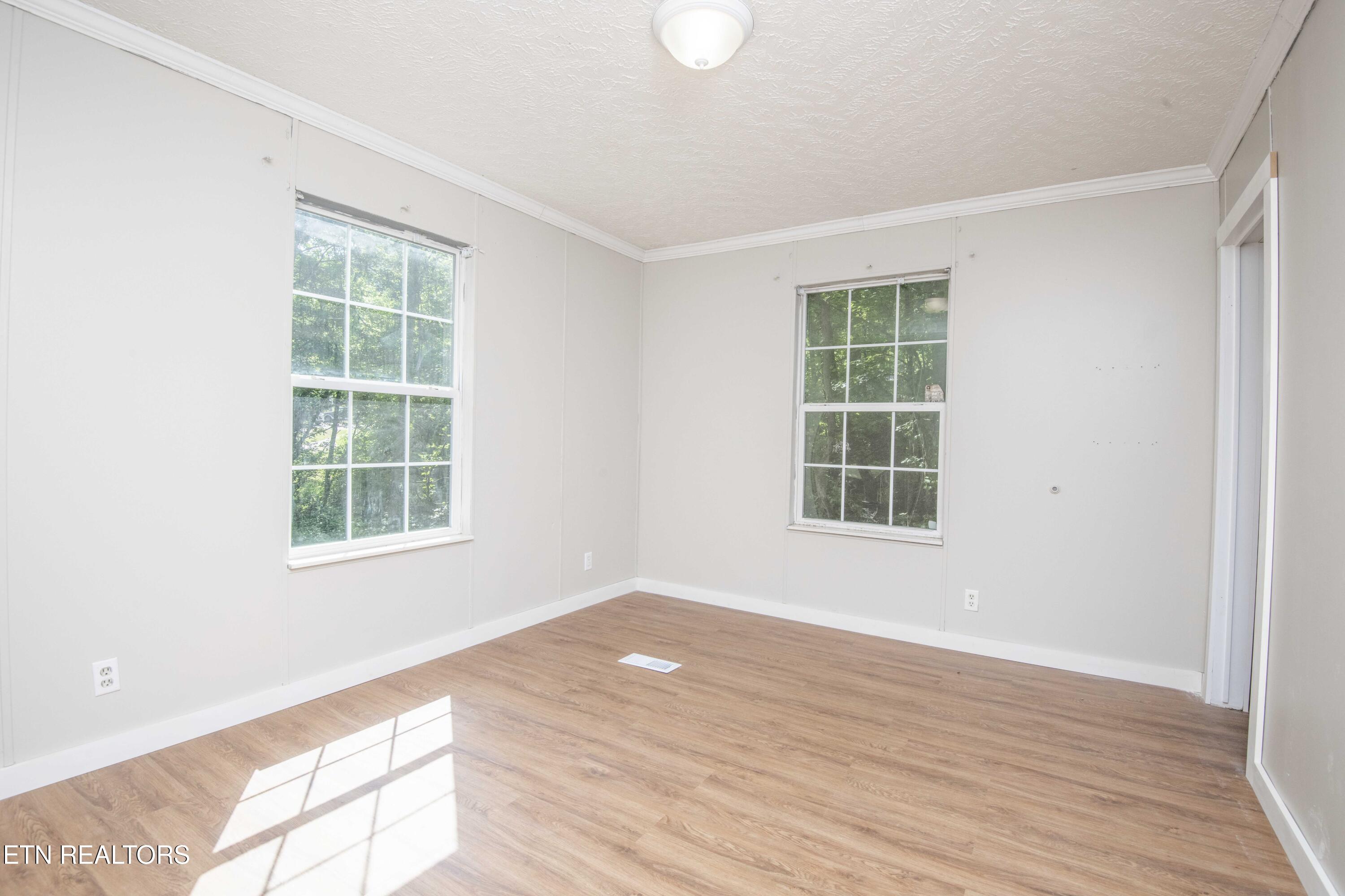 545 E Brushy Valley Drive Powell TN 37849