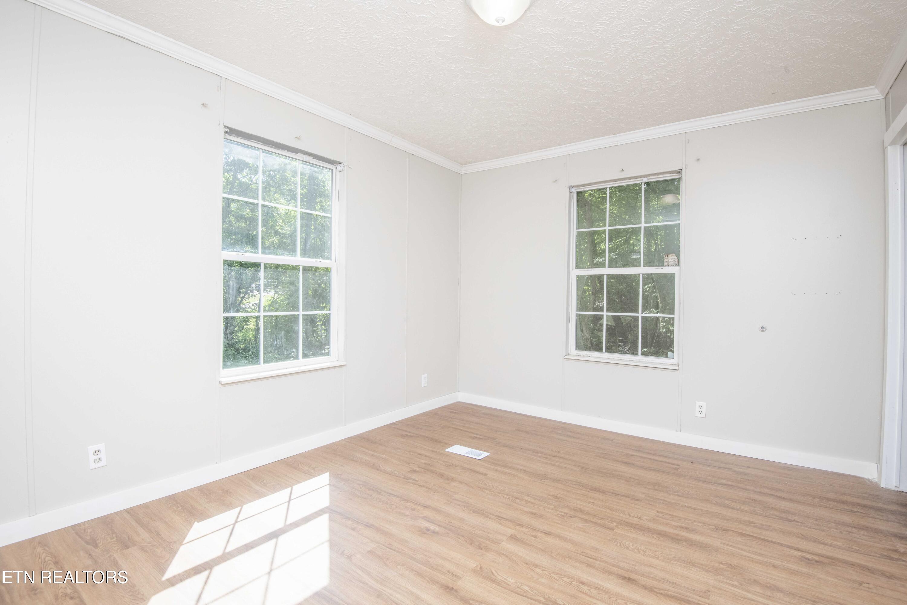 545 E Brushy Valley Drive Powell TN 37849