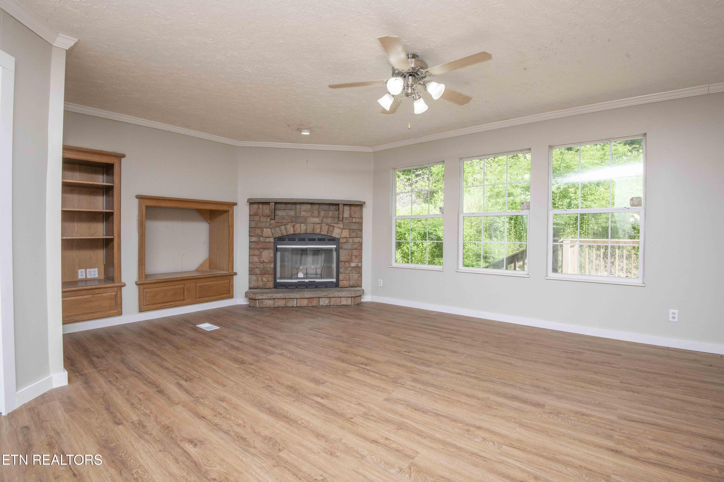 545 E Brushy Valley Drive Powell TN 37849