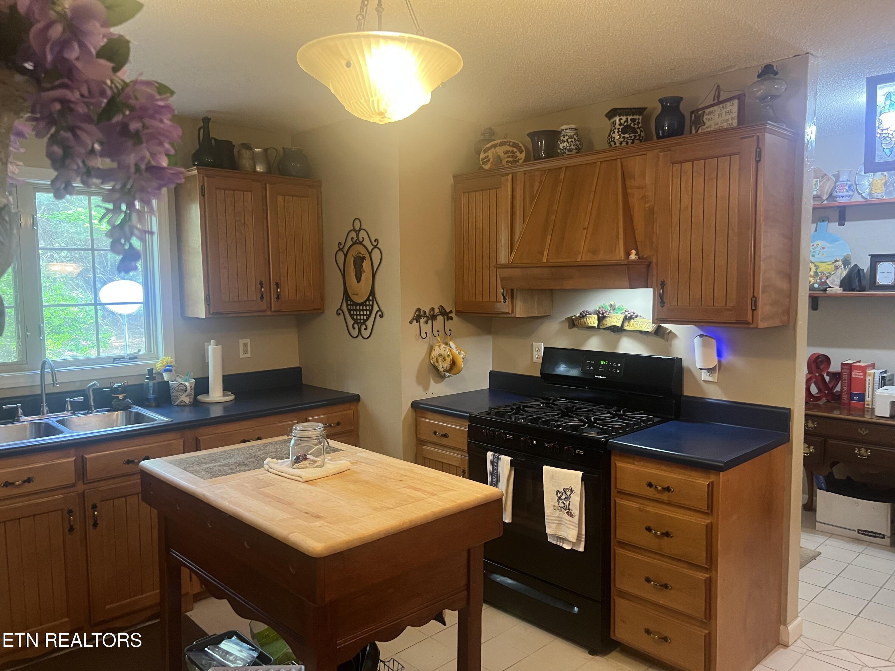50 Will Circle Crossville TN 38555