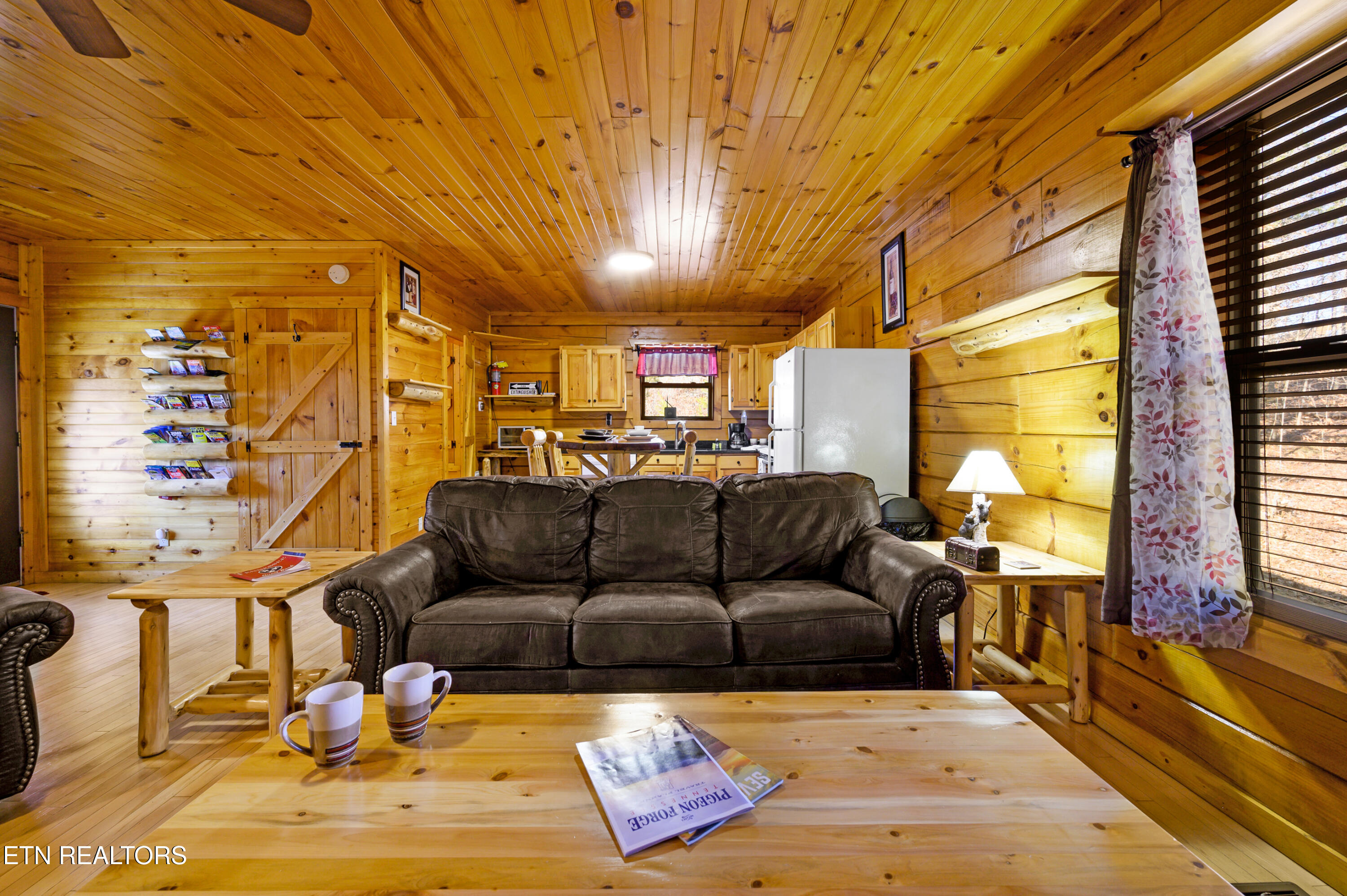 634 Magic Kingdom Lane Sevierville TN 37876