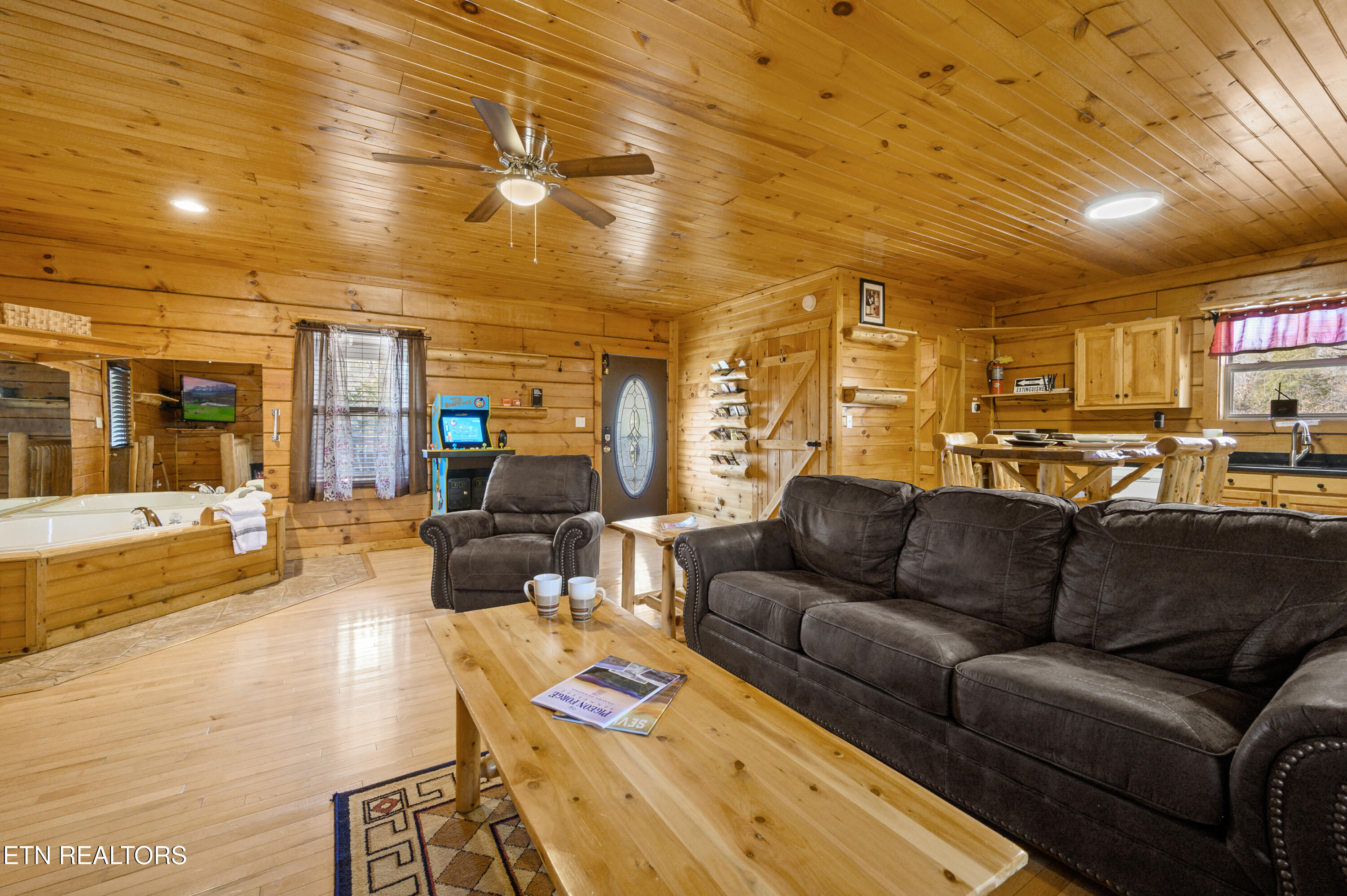 634 Magic Kingdom Lane Sevierville TN 37876