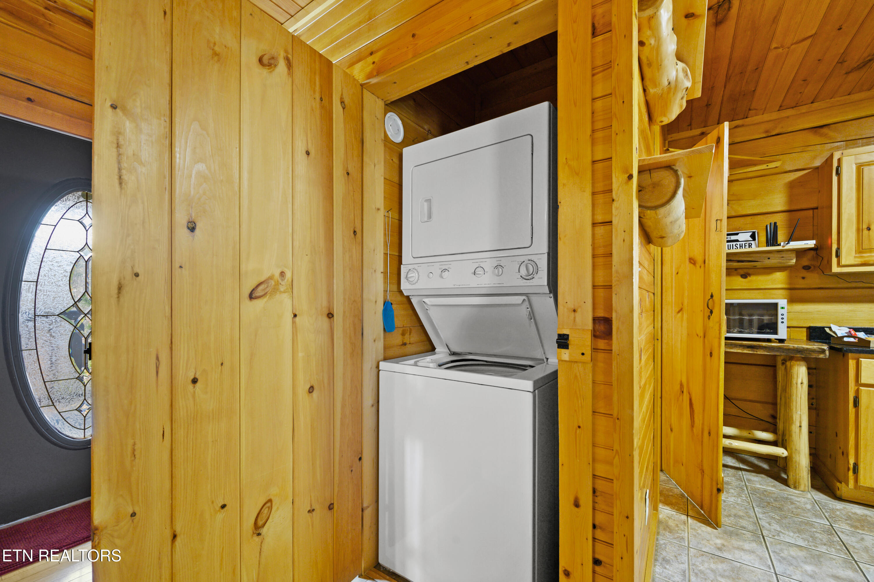 634 Magic Kingdom Lane Sevierville TN 37876