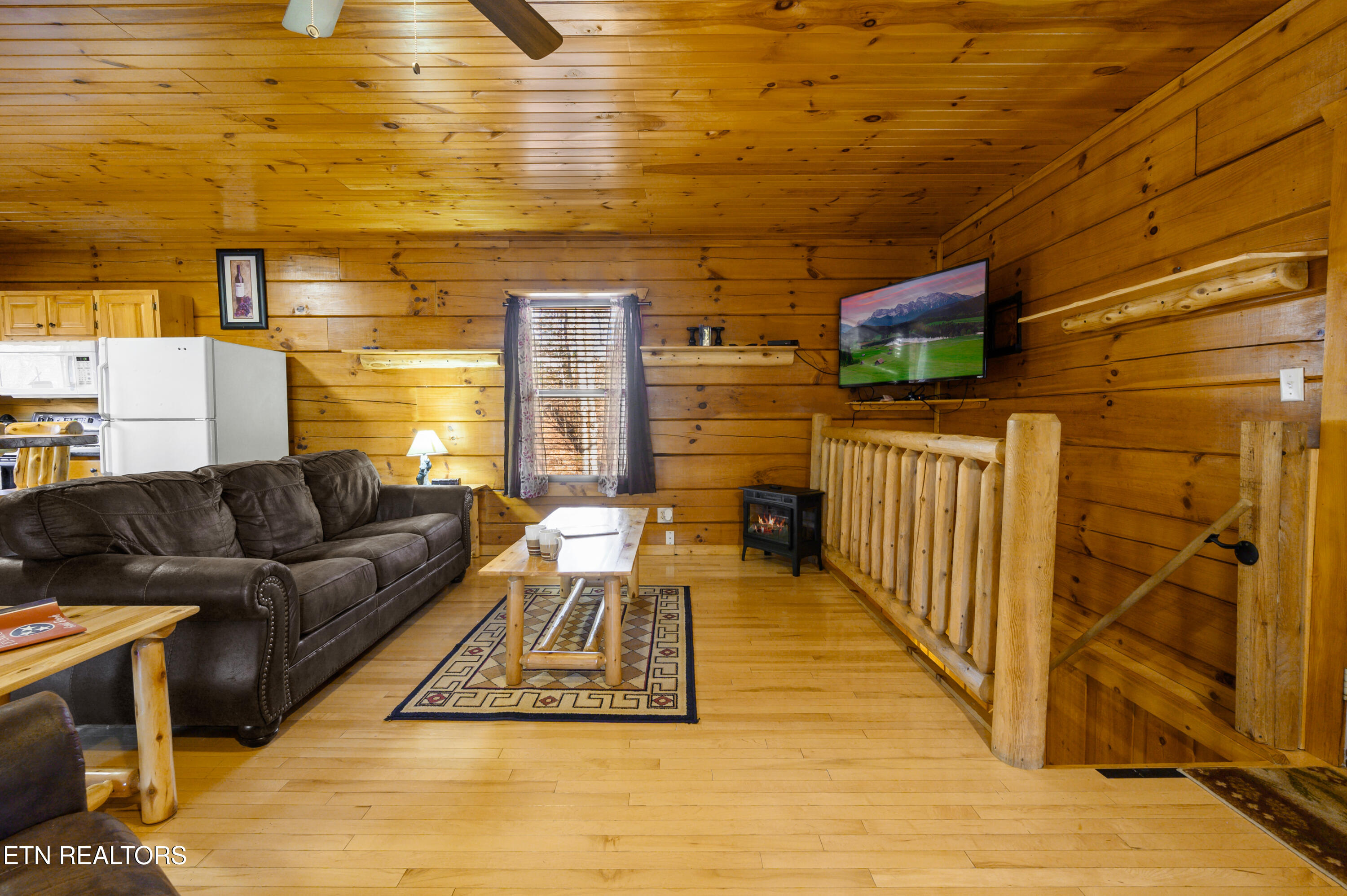 634 Magic Kingdom Lane Sevierville TN 37876