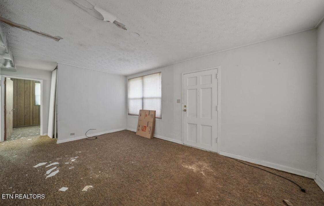 102 Niagara Lane Oak Ridge TN 37830