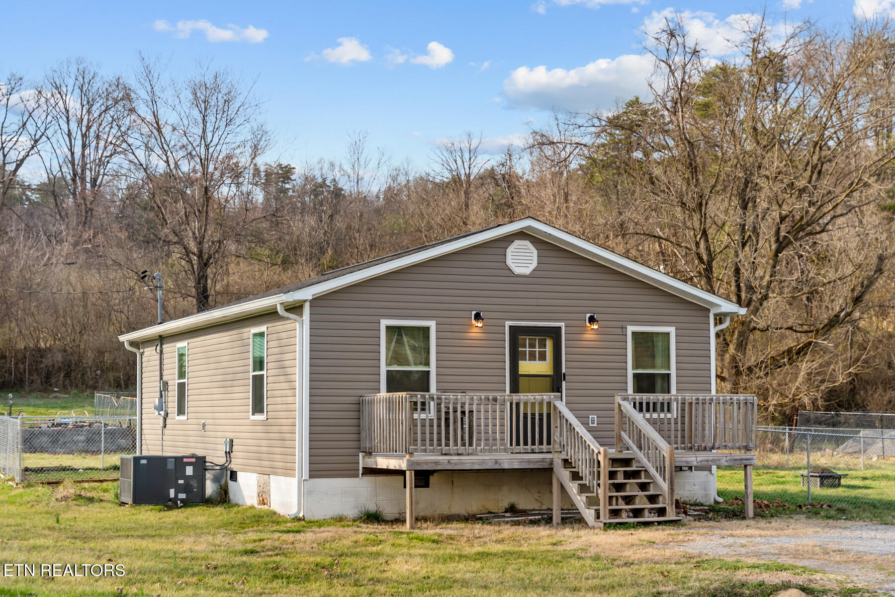233 Hebbertsburg Road Crab Orchard TN 37723