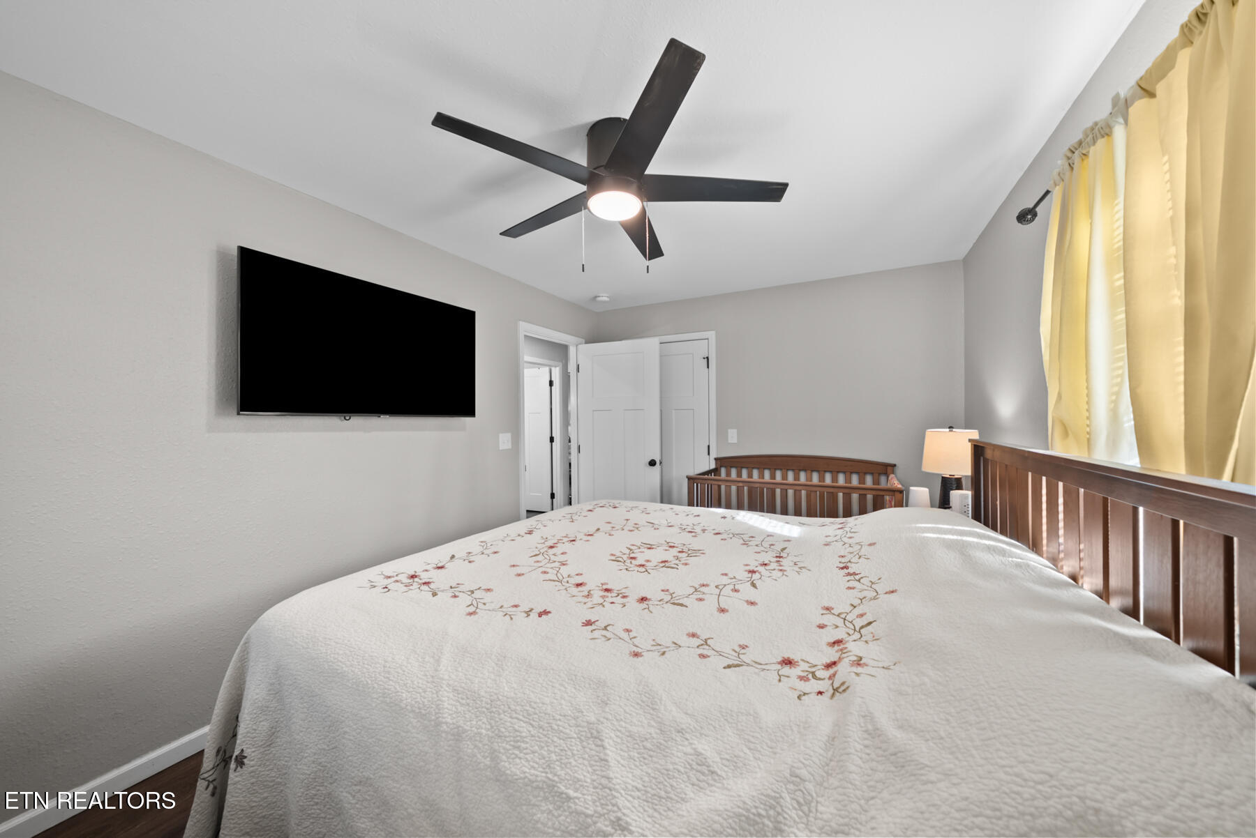 233 Hebbertsburg Road Crab Orchard TN 37723