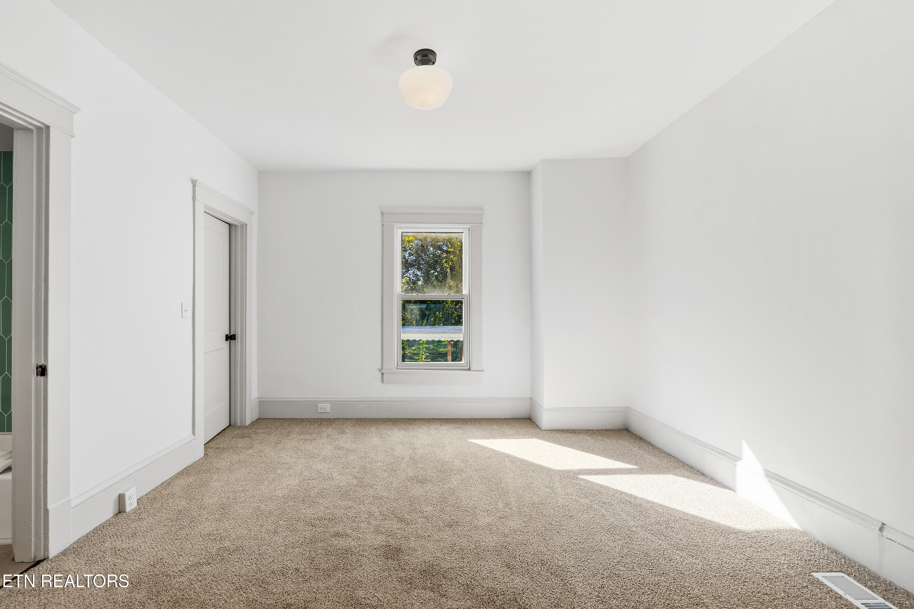 2616 Woodrow Drive Knoxville TN 37918