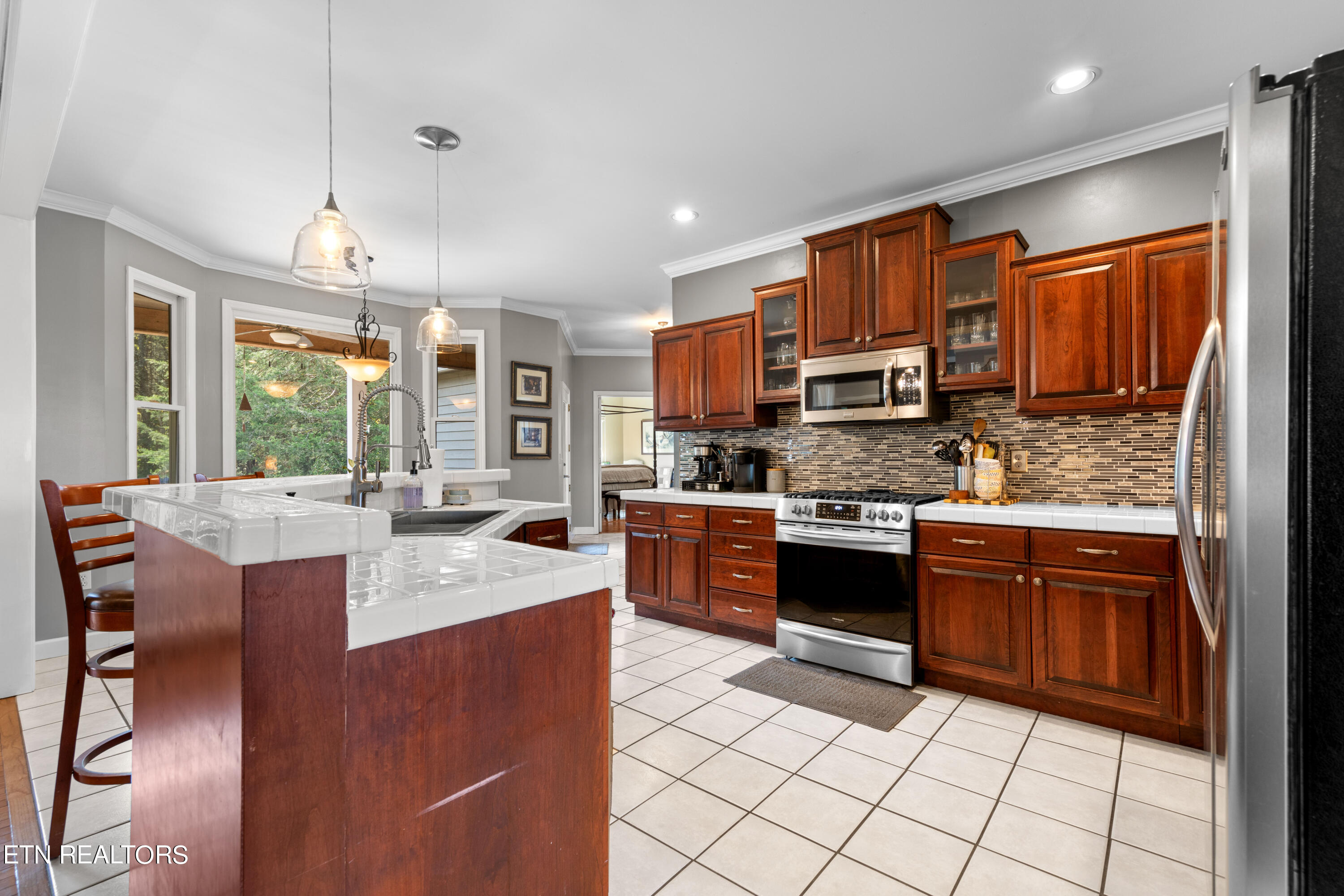 1443 W Dumplin Valley Road Dandridge TN 37725