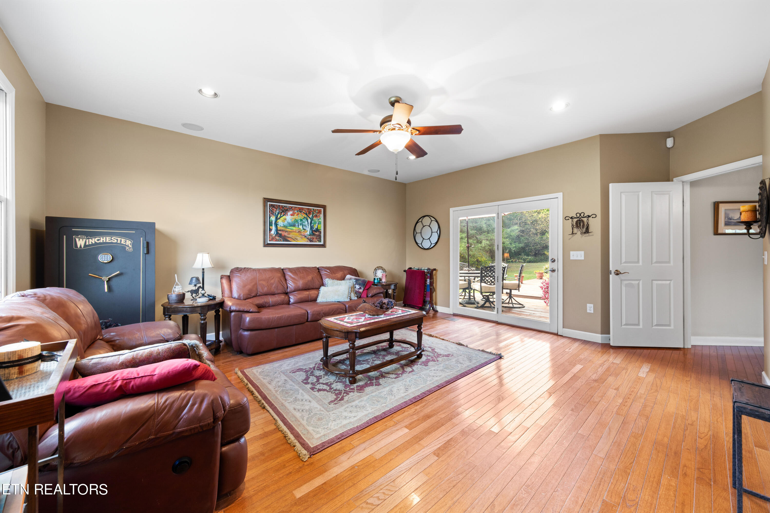 1443 W Dumplin Valley Road Dandridge TN 37725