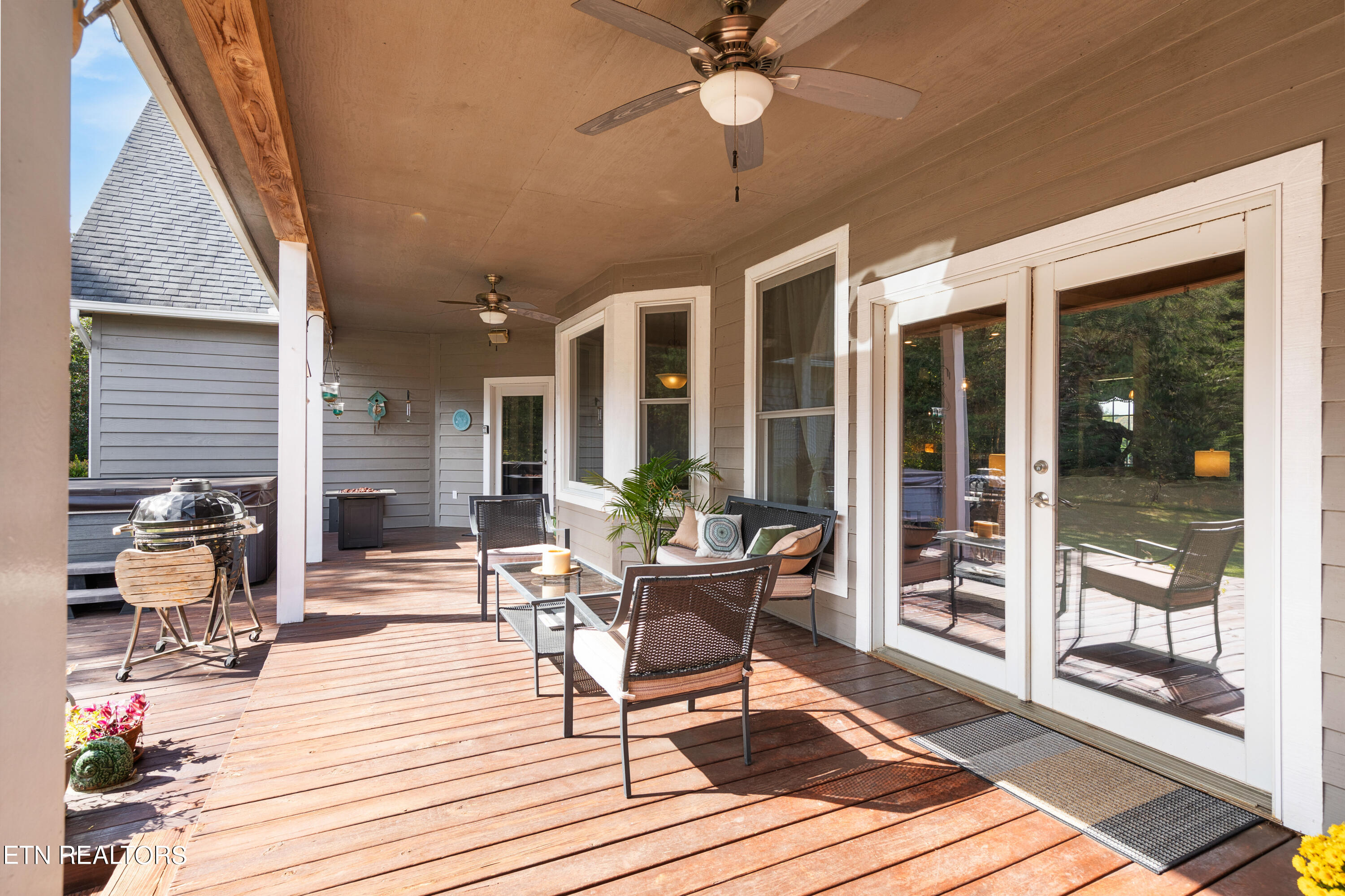 1443 W Dumplin Valley Road Dandridge TN 37725