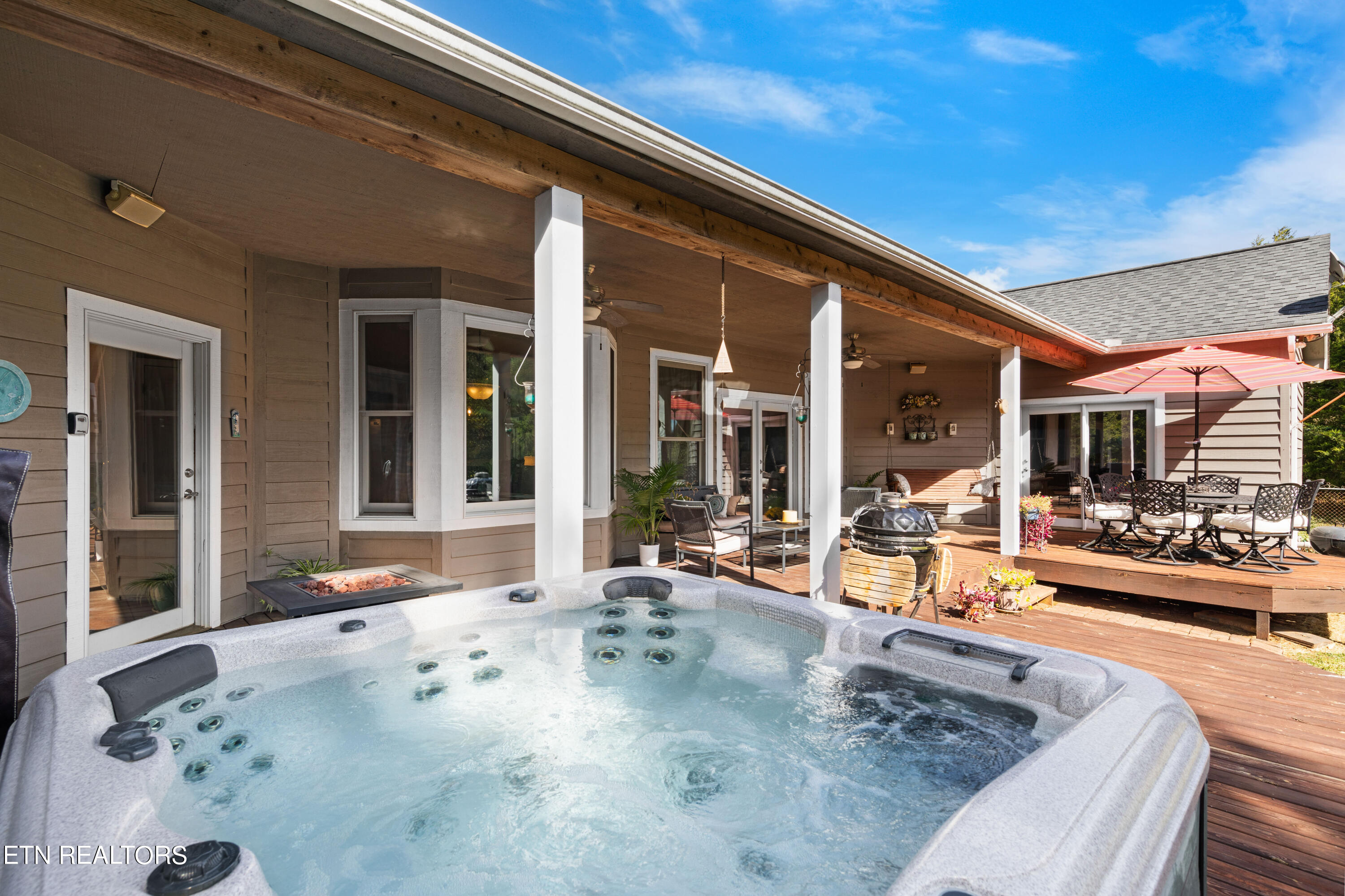 1443 W Dumplin Valley Road Dandridge TN 37725