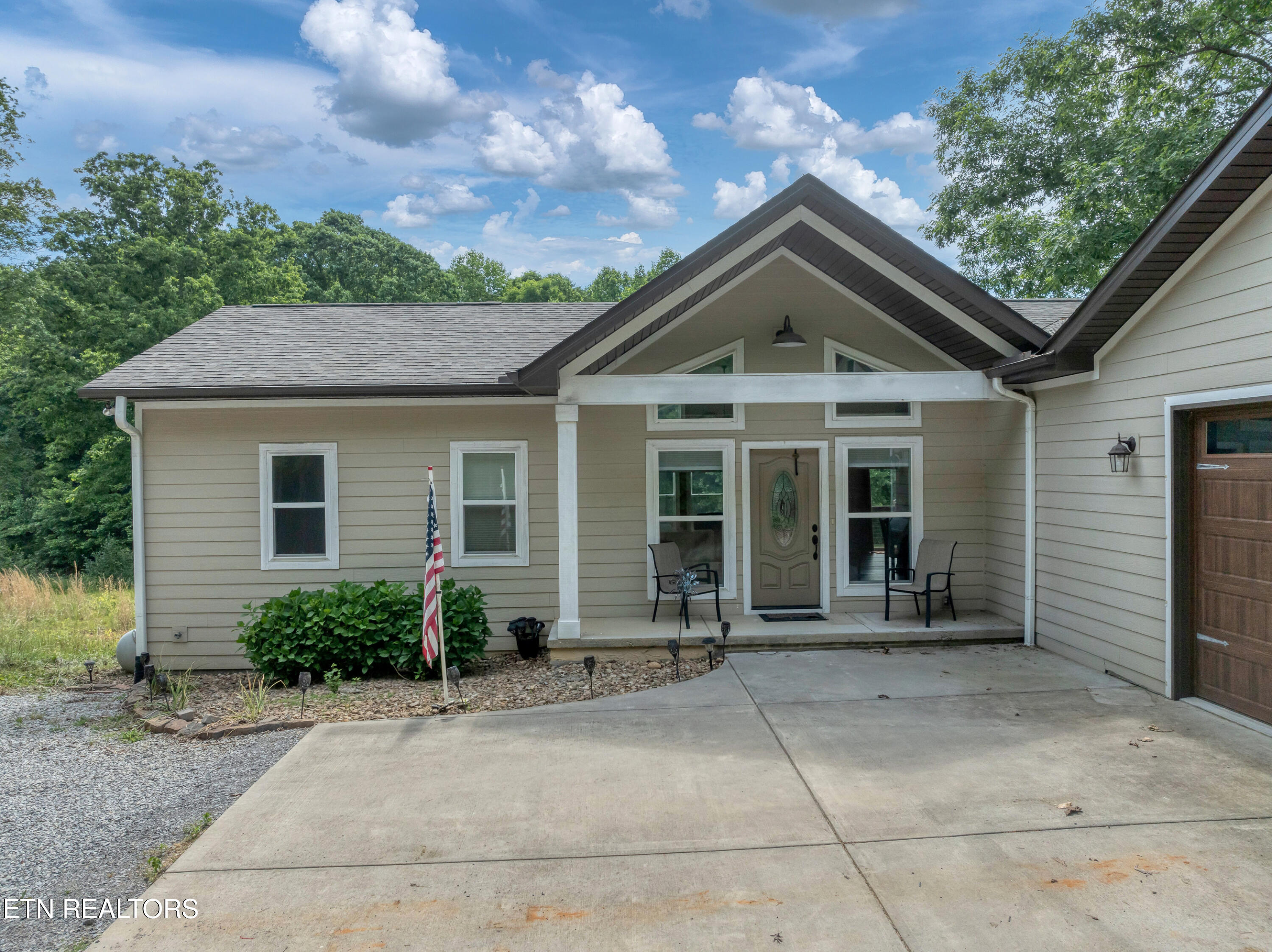475 Short Bark Road Madisonville TN 37354