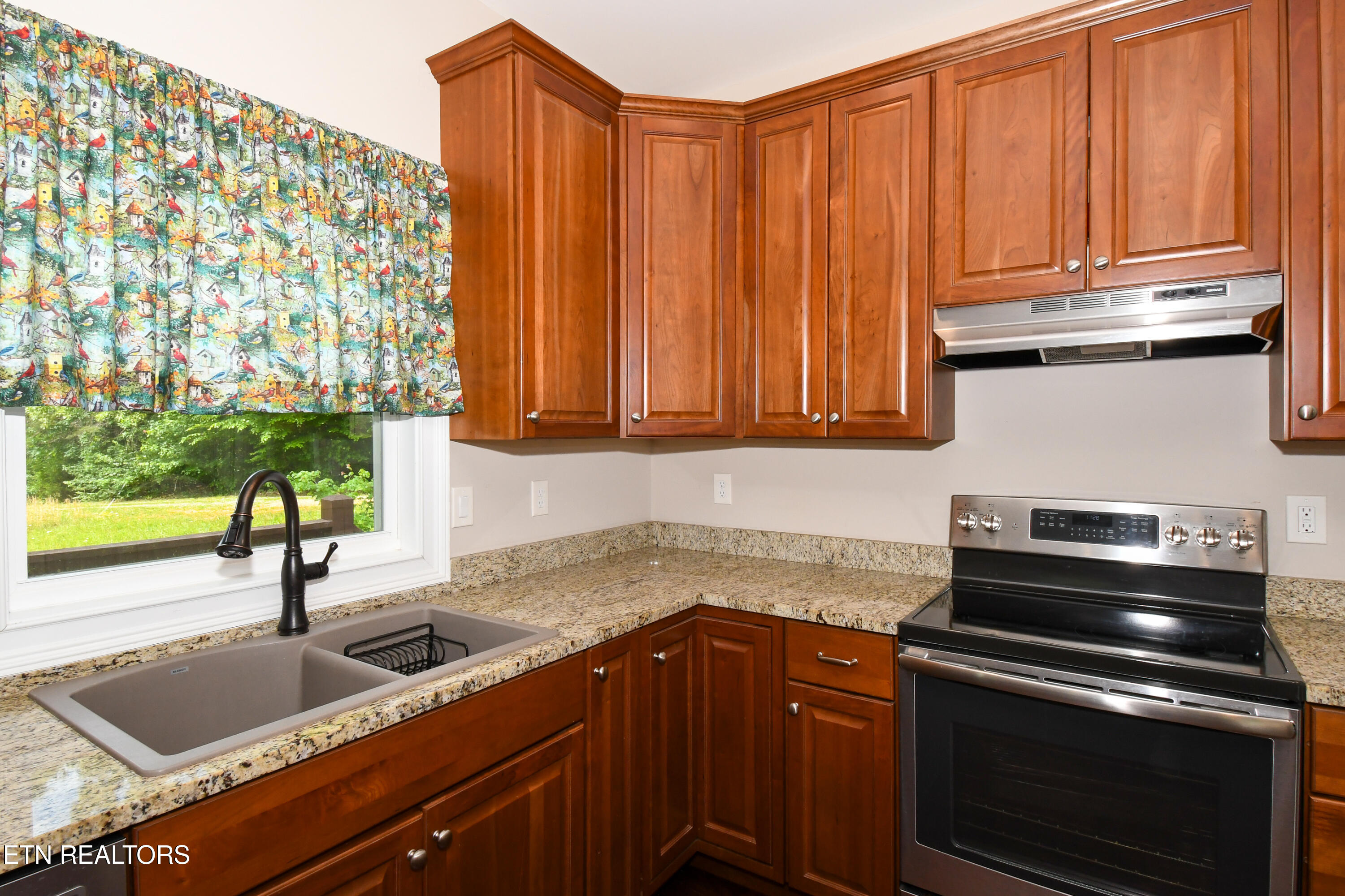 475 Short Bark Road Madisonville TN 37354