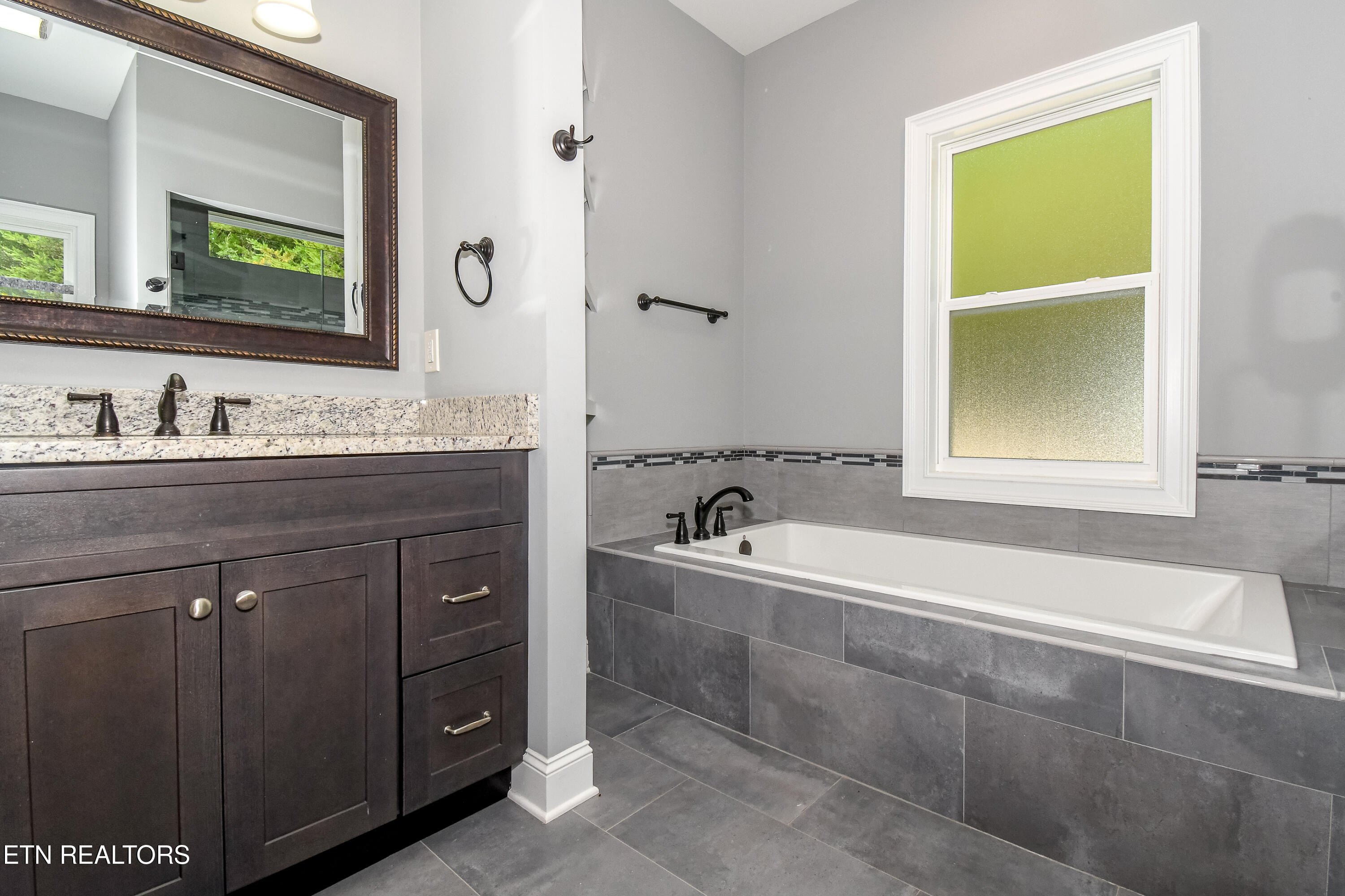 475 Short Bark Road Madisonville TN 37354