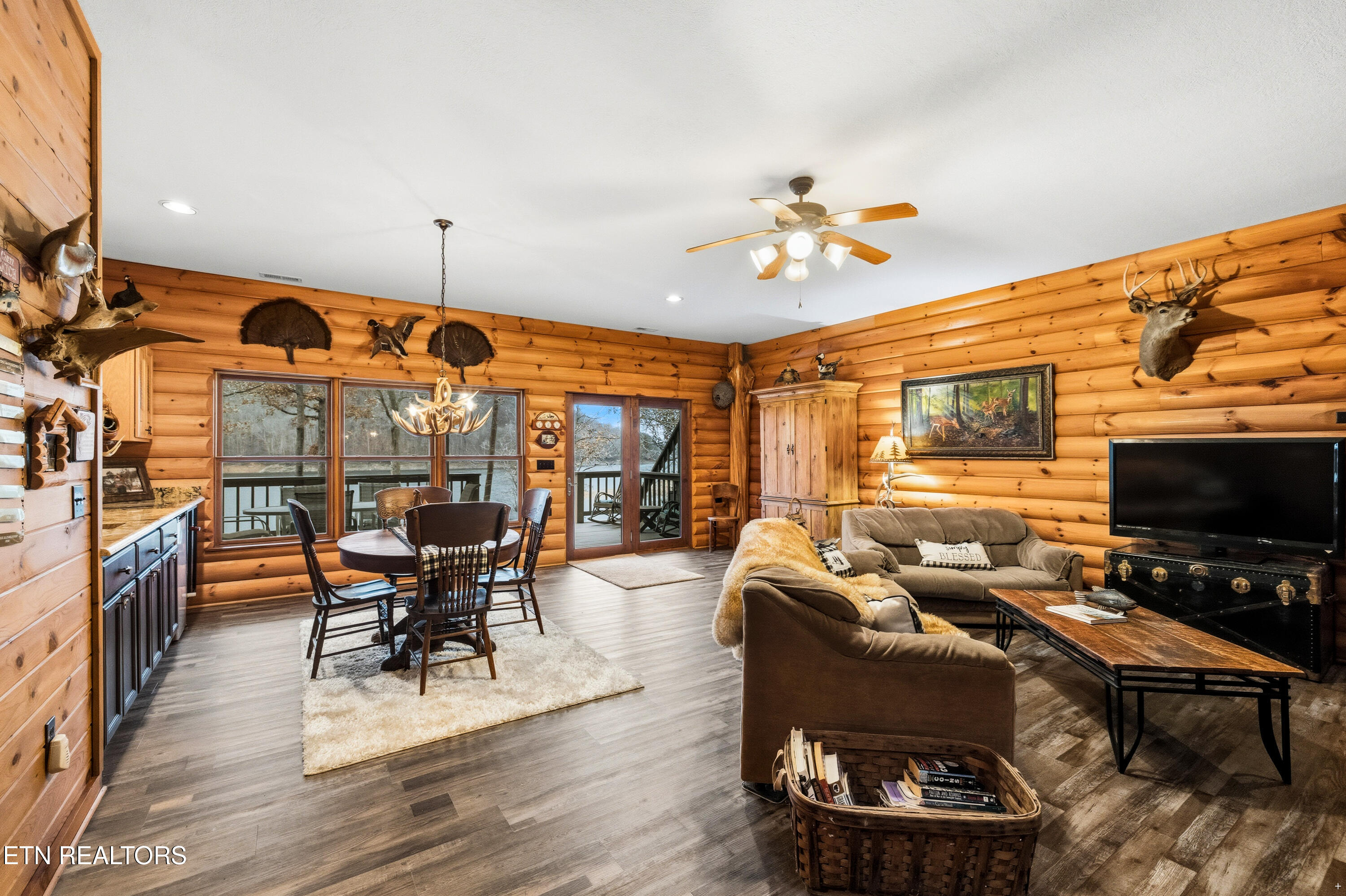 1420 Lakeview Drive Sharps Chapel TN 37866