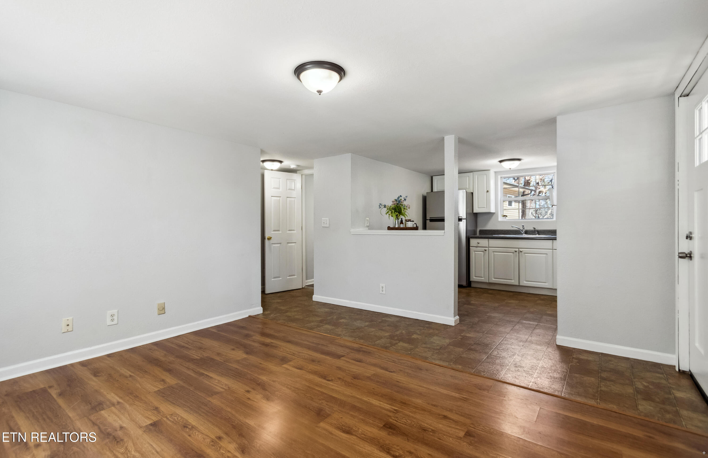 130 E Wadsworth Circle Oak Ridge TN 37830