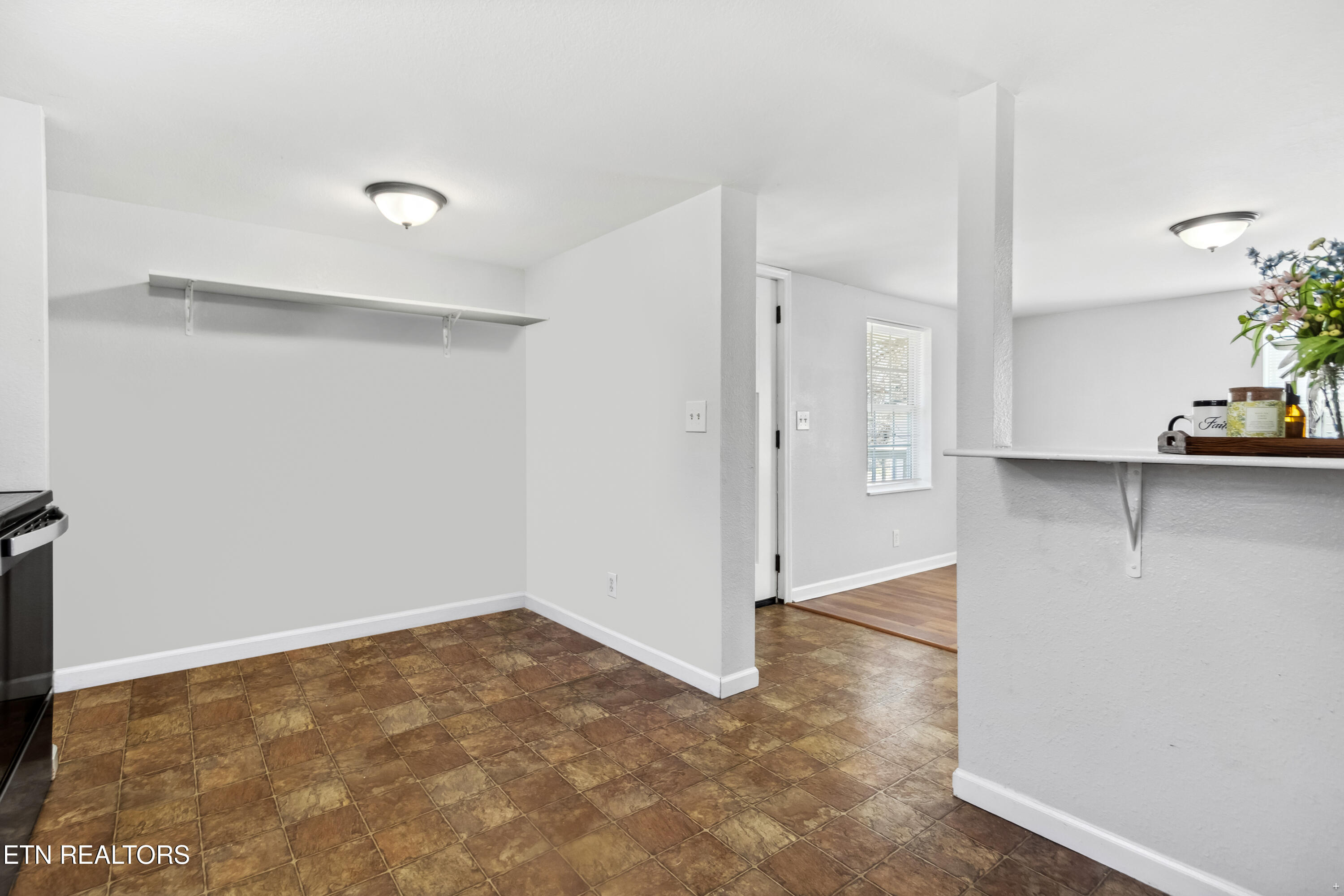 130 E Wadsworth Circle Oak Ridge TN 37830