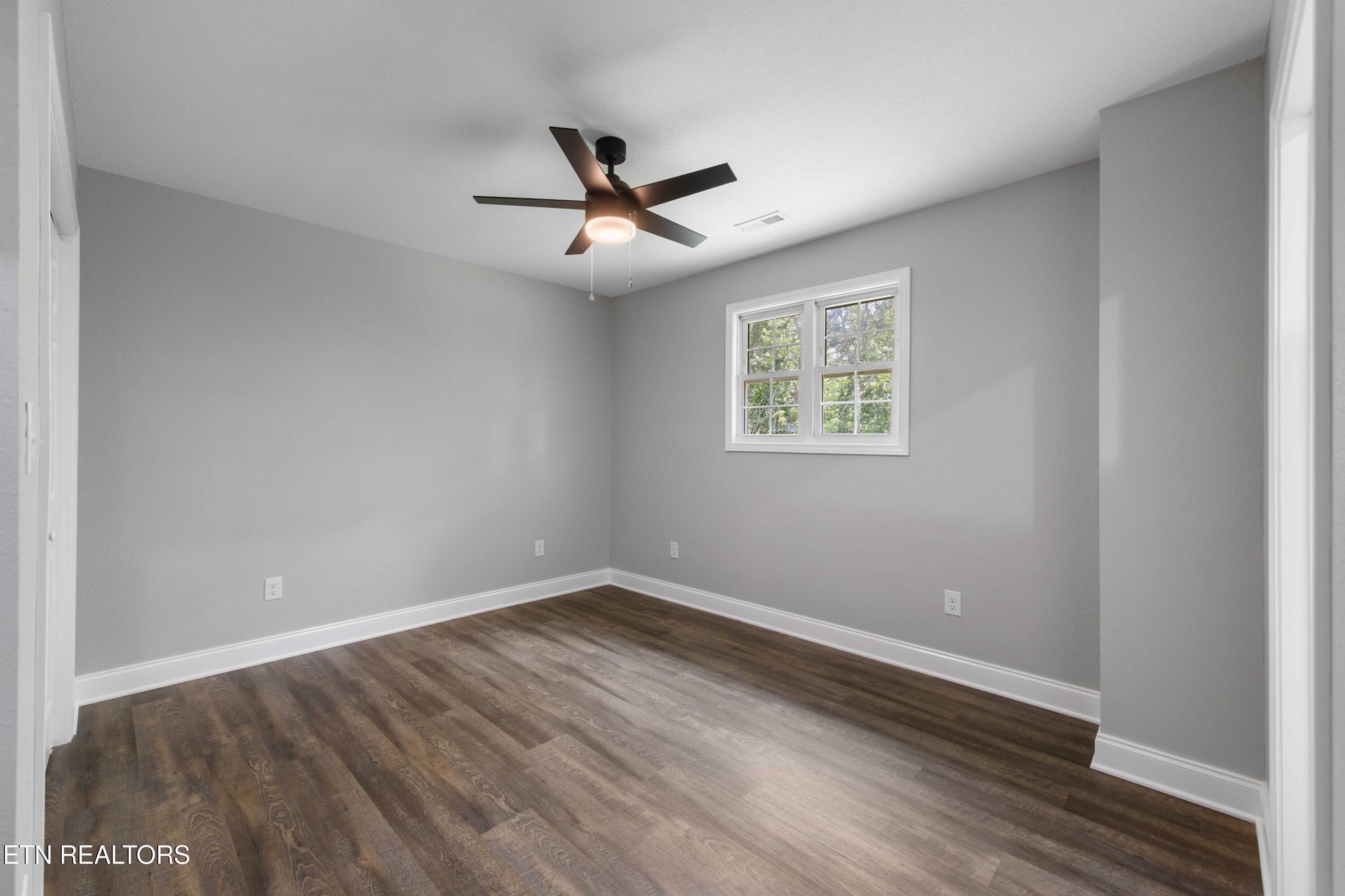994 Pinecrest Road Jacksboro TN 37757