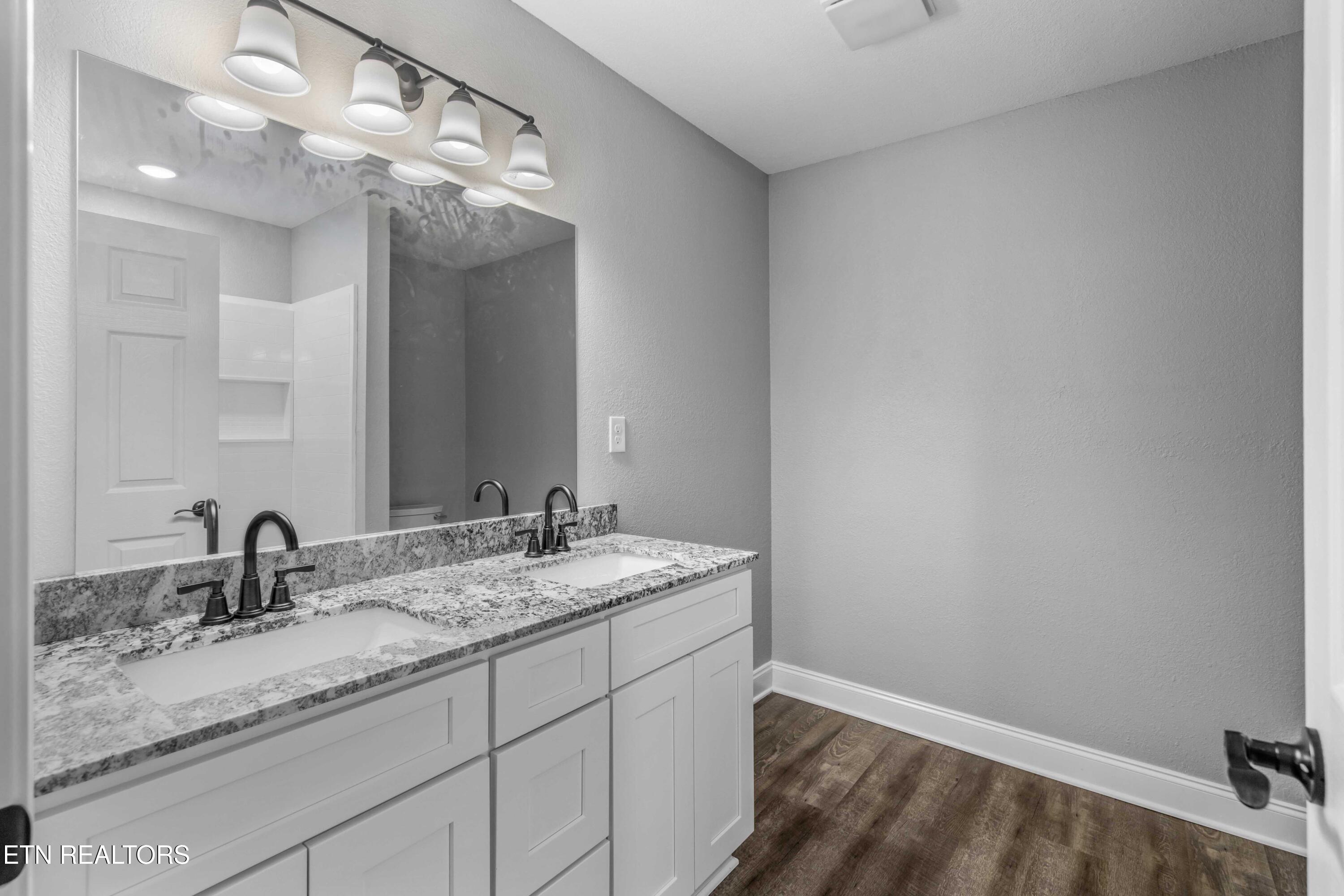 994 Pinecrest Road Jacksboro TN 37757