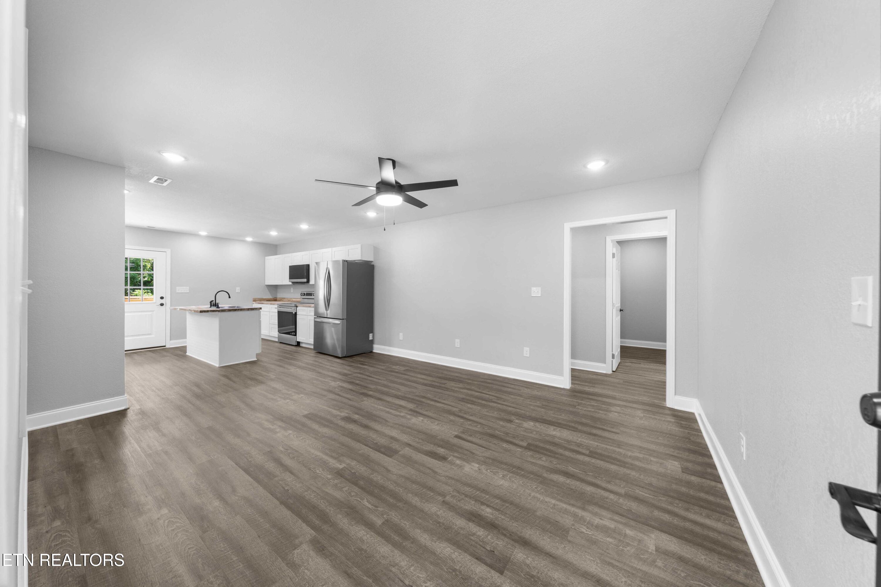 994 Pinecrest Road Jacksboro TN 37757
