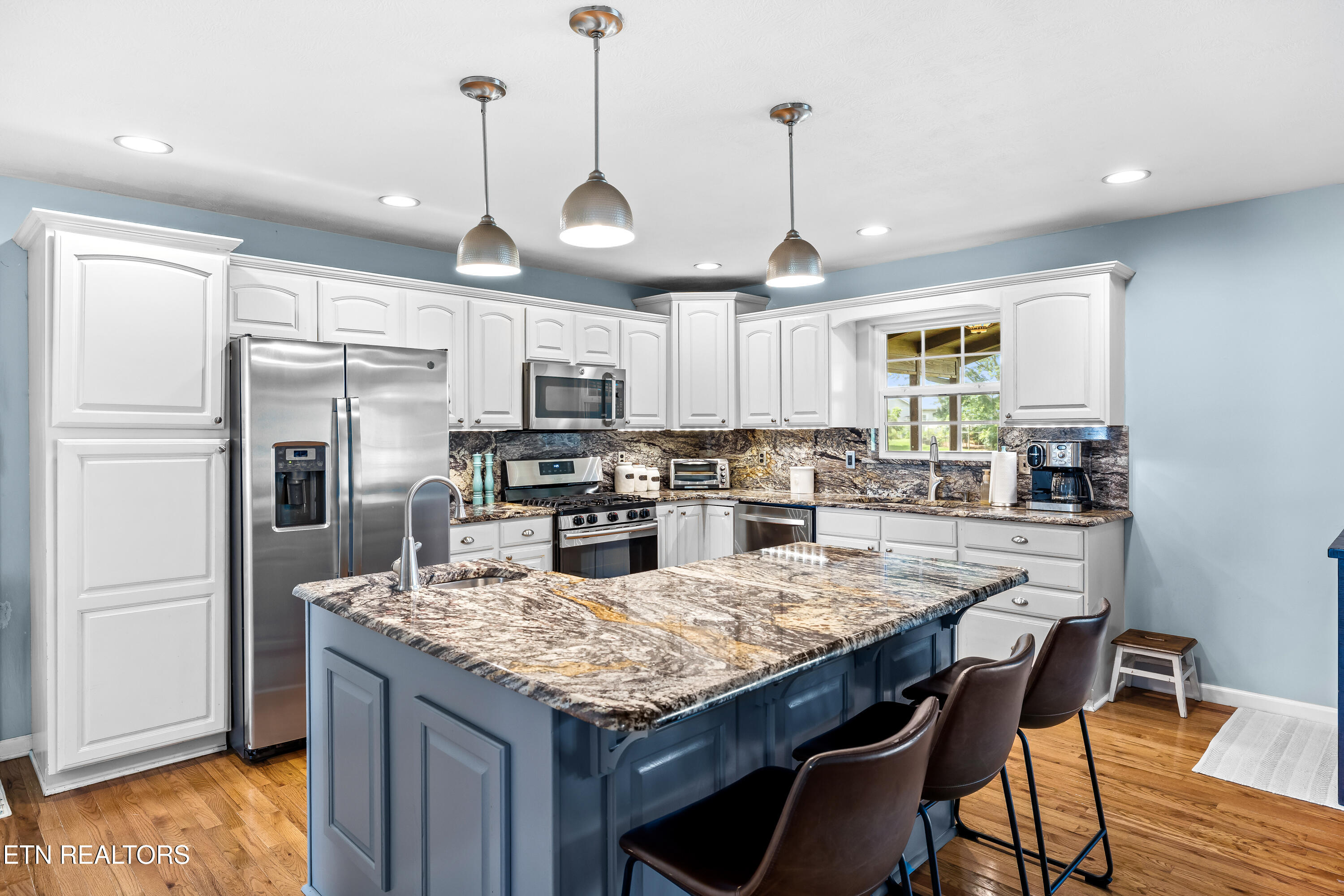 2837 Rhett Butler Drive Louisville TN 37777