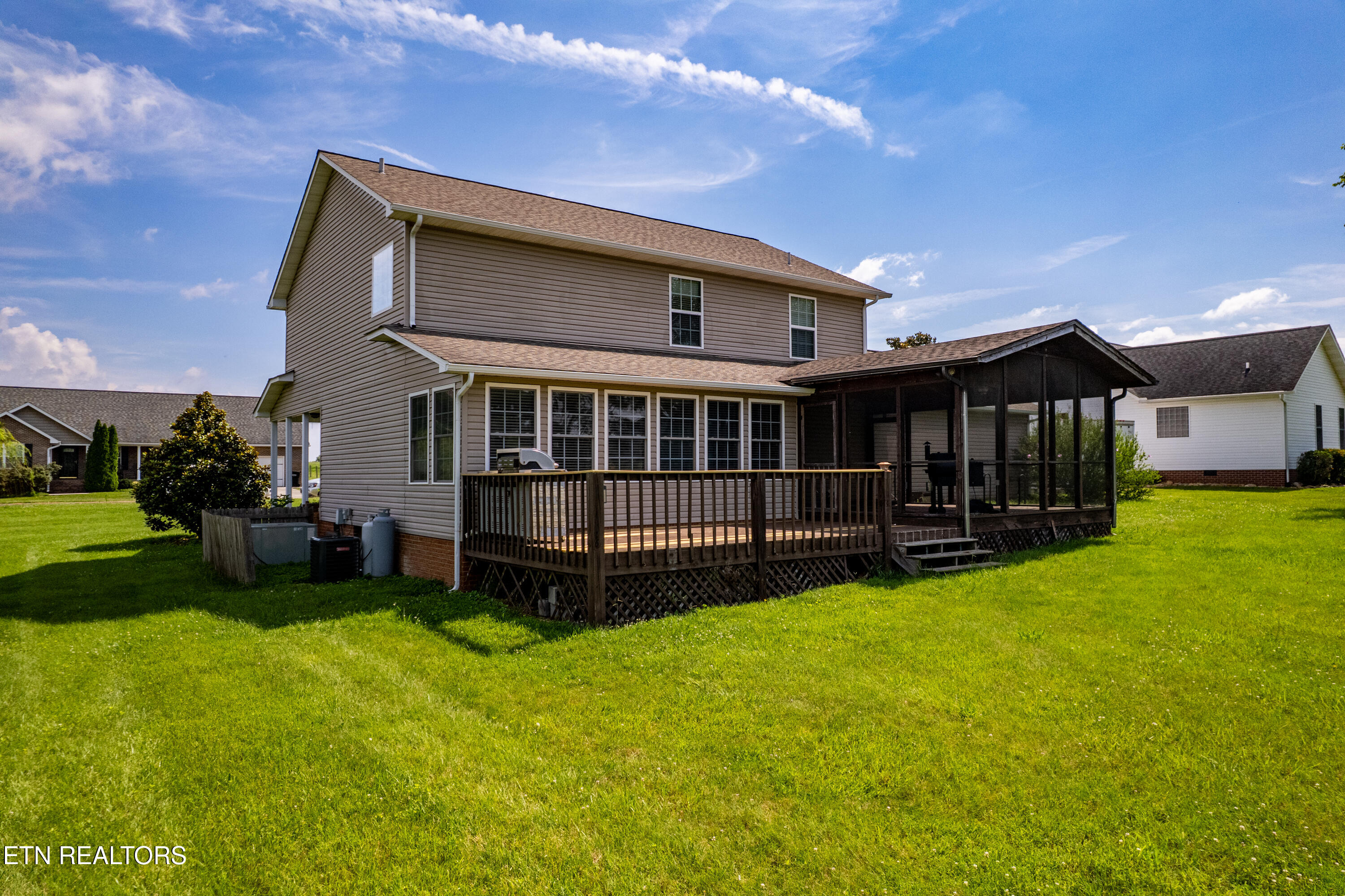 2837 Rhett Butler Drive Louisville TN 37777